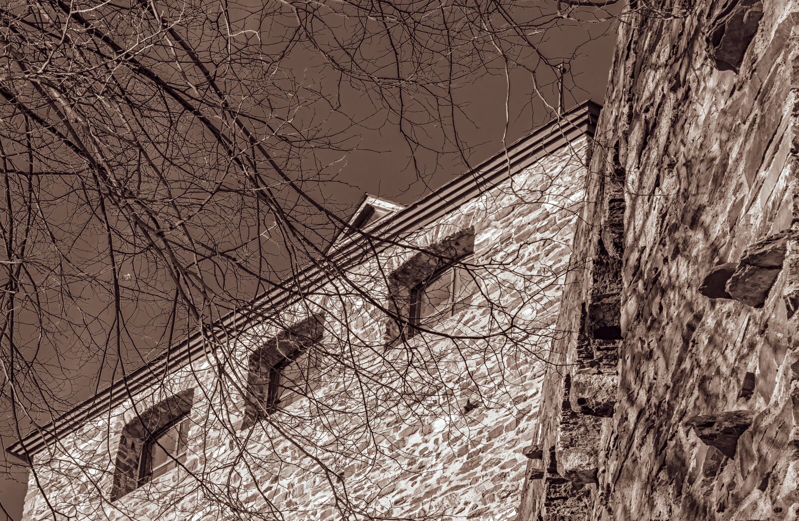Canon EOS 80D sample photo. Wall, facade, historically photography