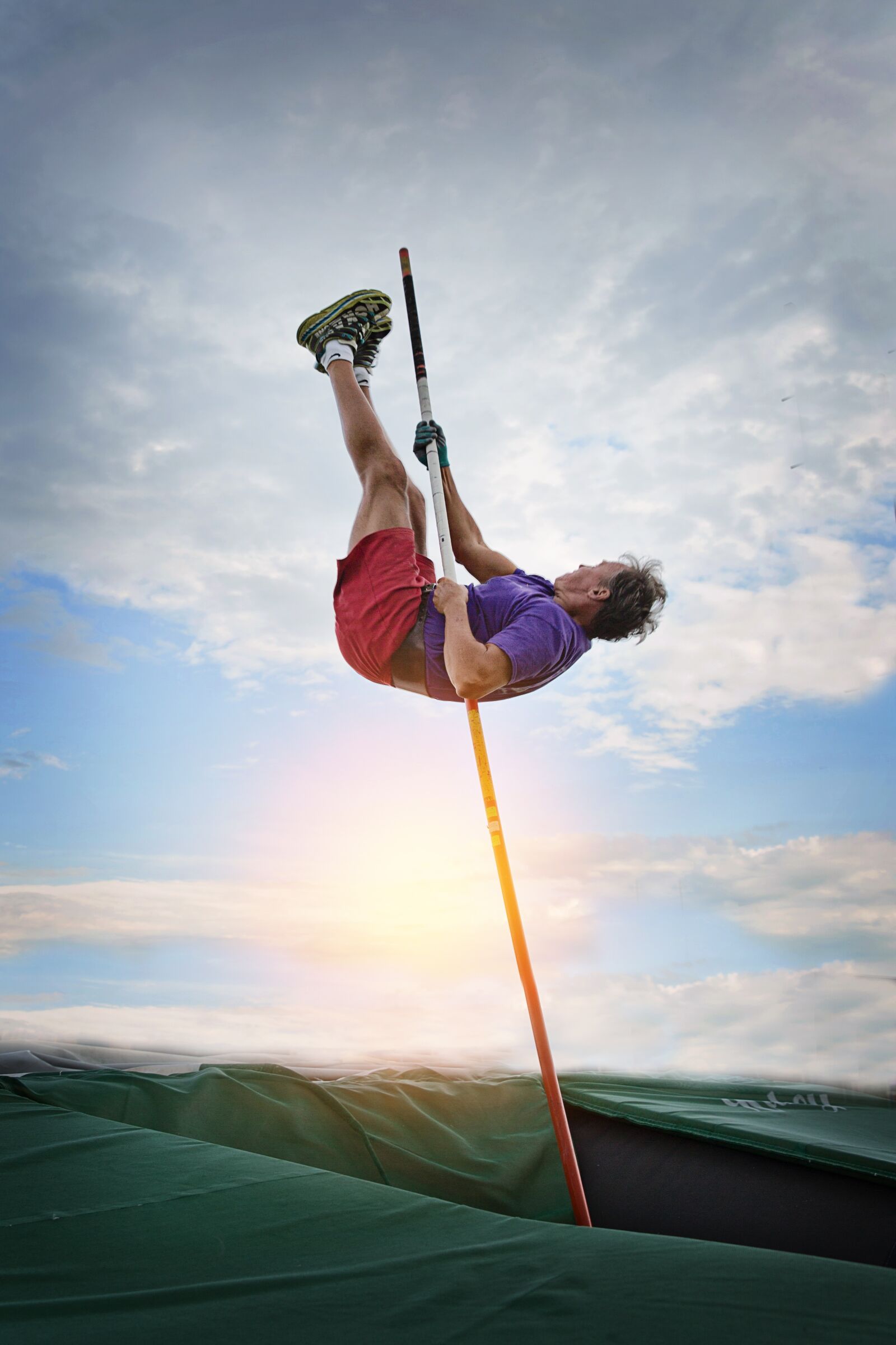 Canon EF 24-70mm F2.8L II USM sample photo. Pole vault, pole vaulting photography