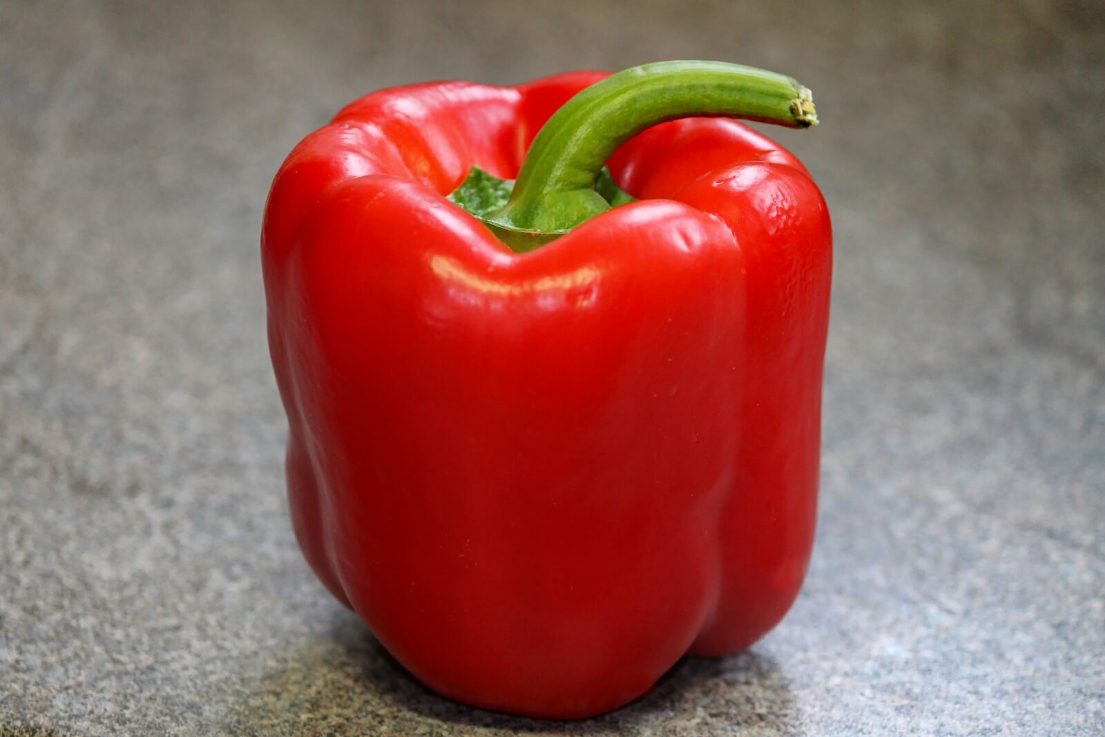 Canon EOS 1100D (EOS Rebel T3 / EOS Kiss X50) sample photo. Paprika, pod, vegetables photography