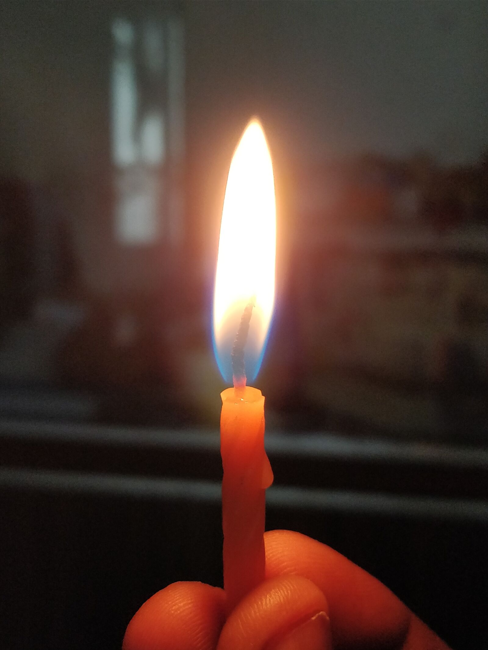 OnePlus 5 sample photo. Candle, candlelight photography