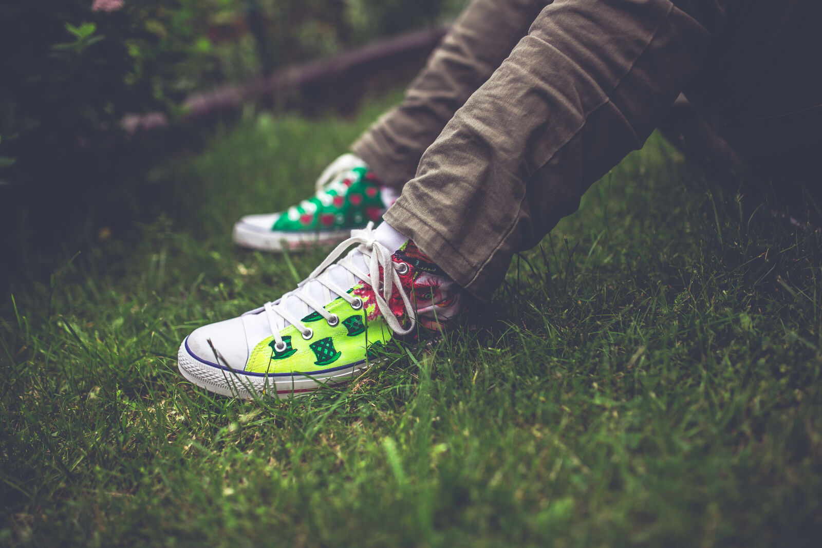 Canon EOS 6D + Sigma 35mm F1.4 DG HSM Art sample photo. Handmade, sneakers photography