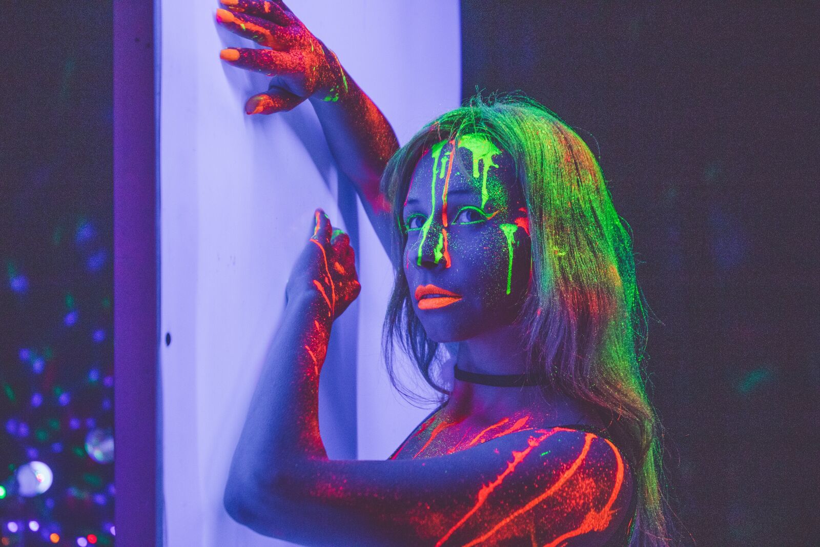 Canon EF 16-35mm F2.8L III USM sample photo. Neon, neon light, artistically photography