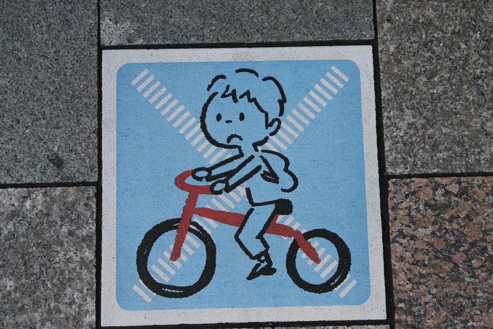 Canon EF-S 18-135mm F3.5-5.6 IS USM sample photo. Tokyo, street, sign photography