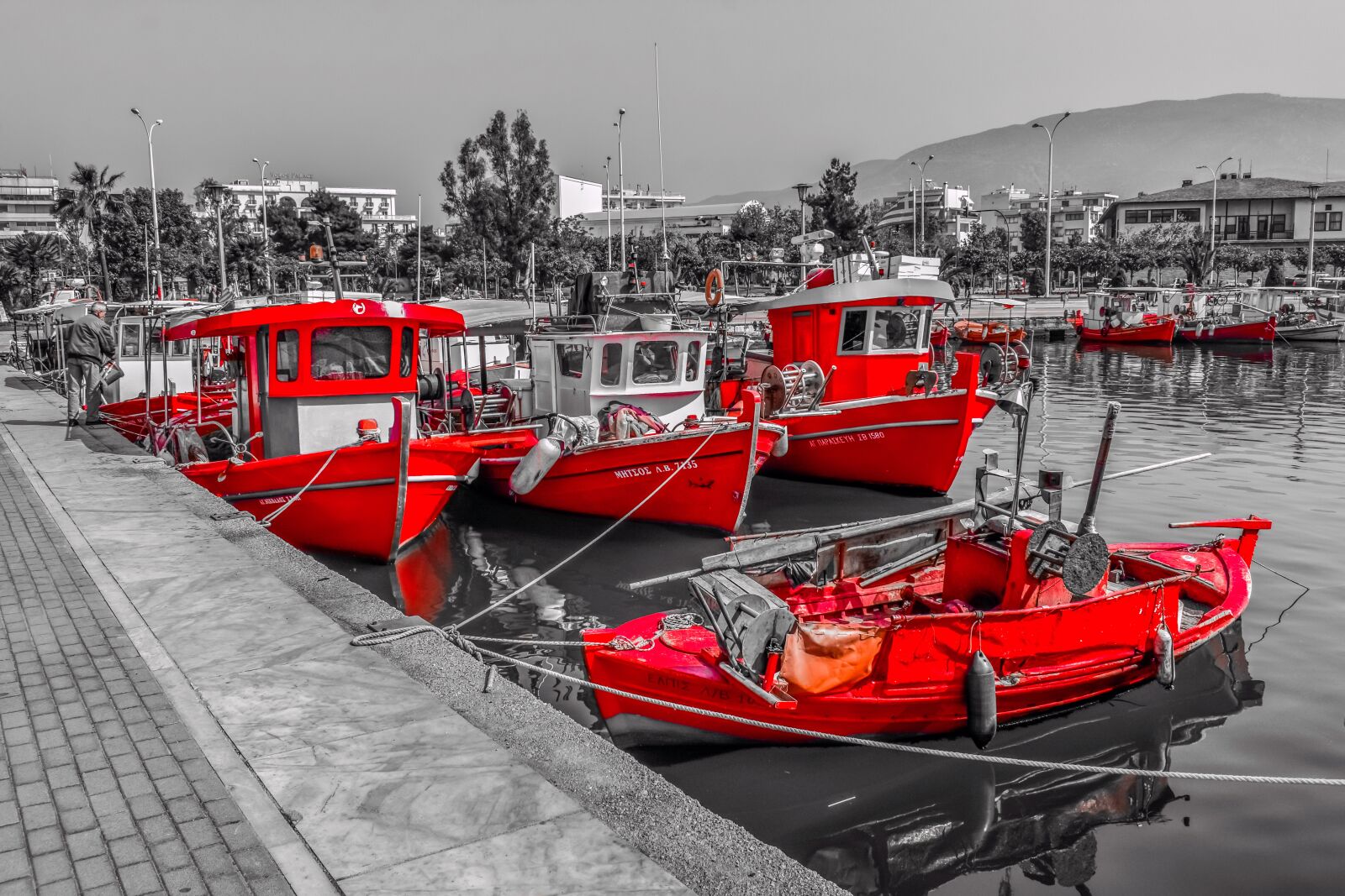 Nikon D3300 sample photo. Boats, red, colour photography
