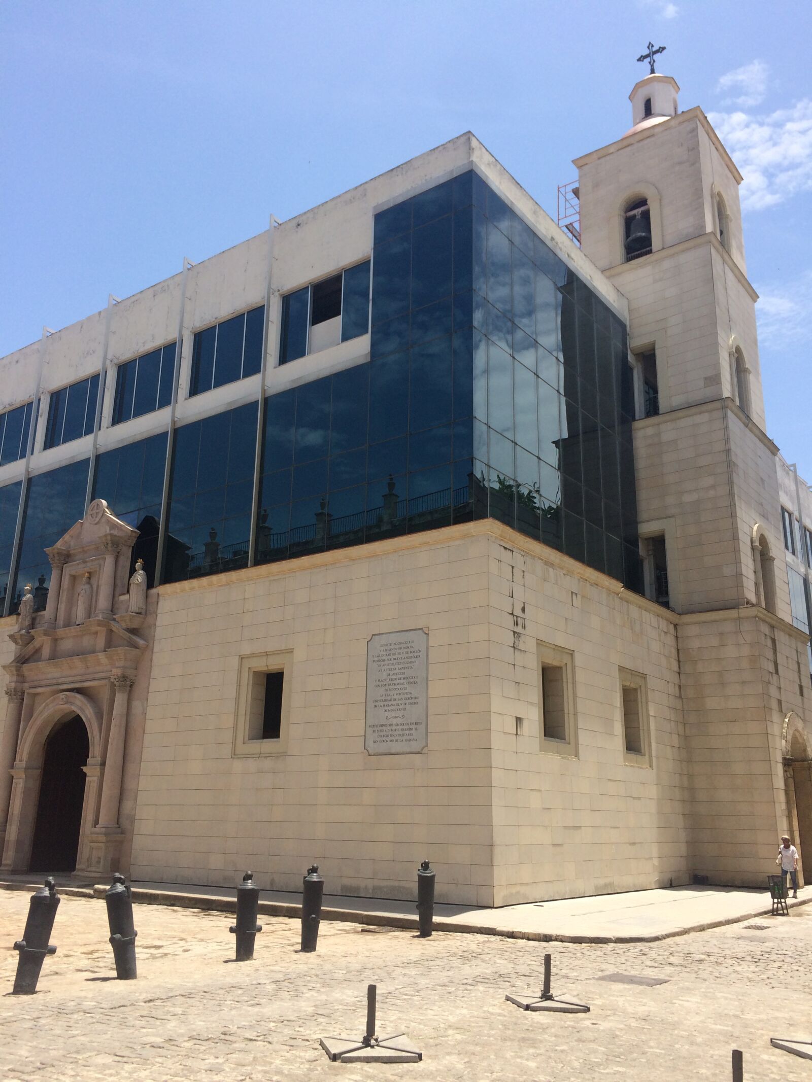iPhone 5s back camera 4.15mm f/2.2 sample photo. Arquitecture, havana, old photography