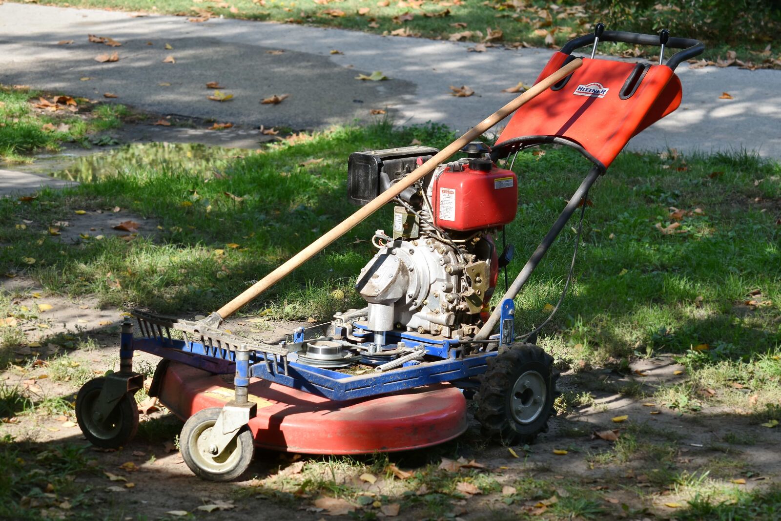 Nikon D5500 sample photo. Engine, garden, lawn, lawnmower photography
