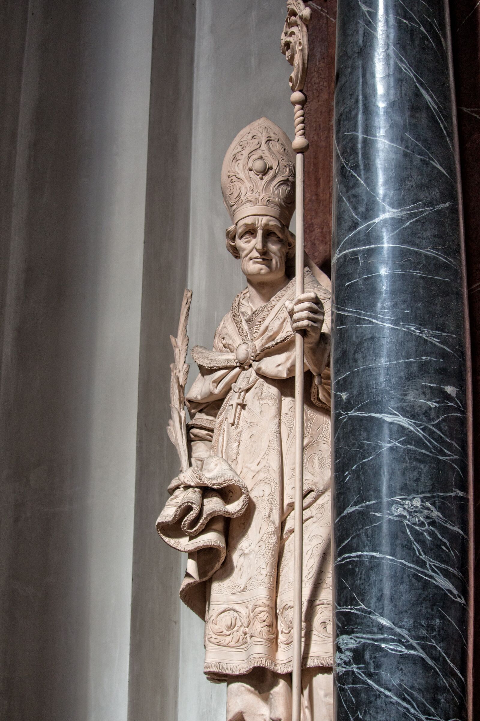 Canon EF-S 55-250mm F4-5.6 IS STM sample photo. Bishop, pillar, coat of photography