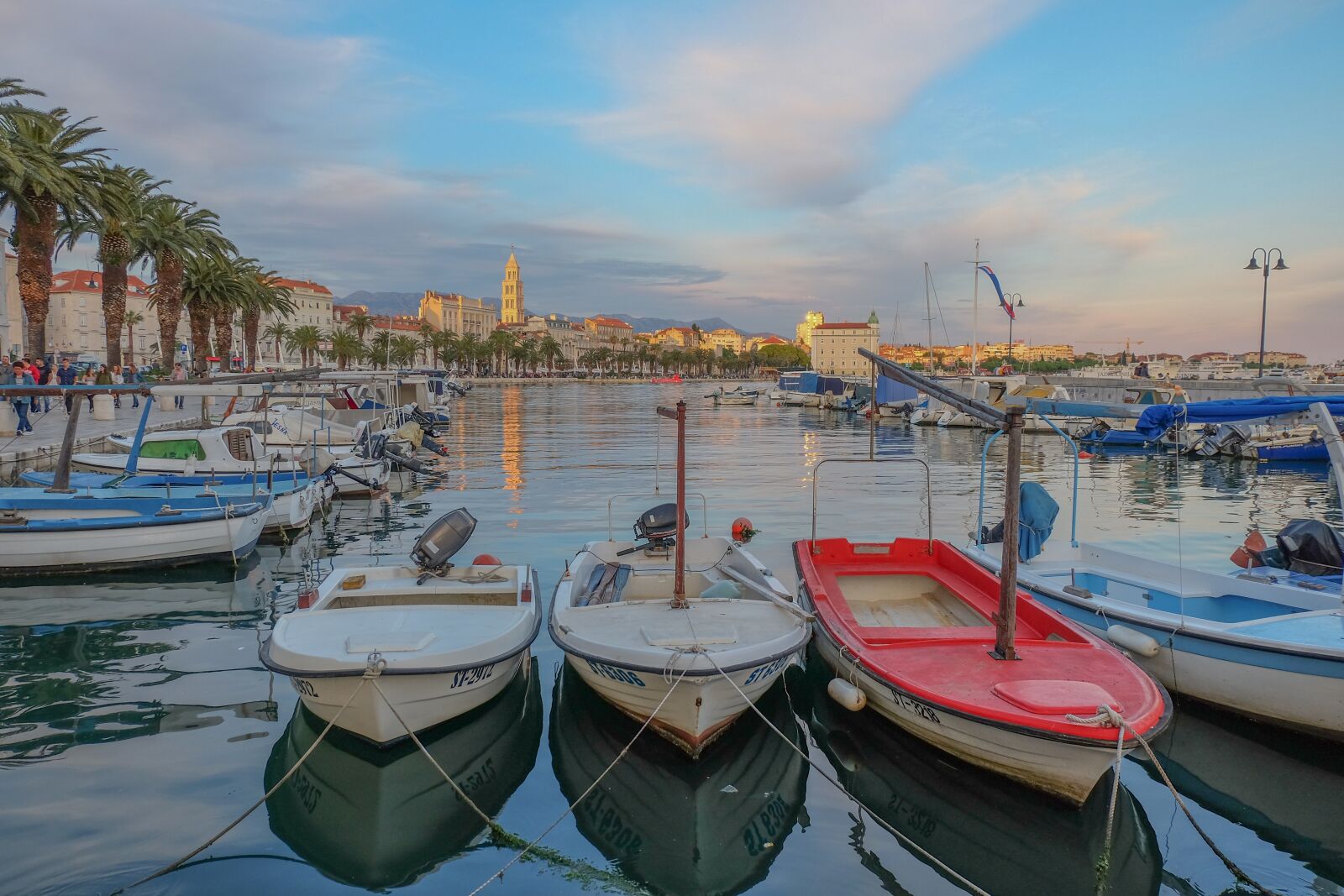 Fujifilm XC 16-50mm F3.5-5.6 OIS II sample photo. Landscape, boat, travel photography