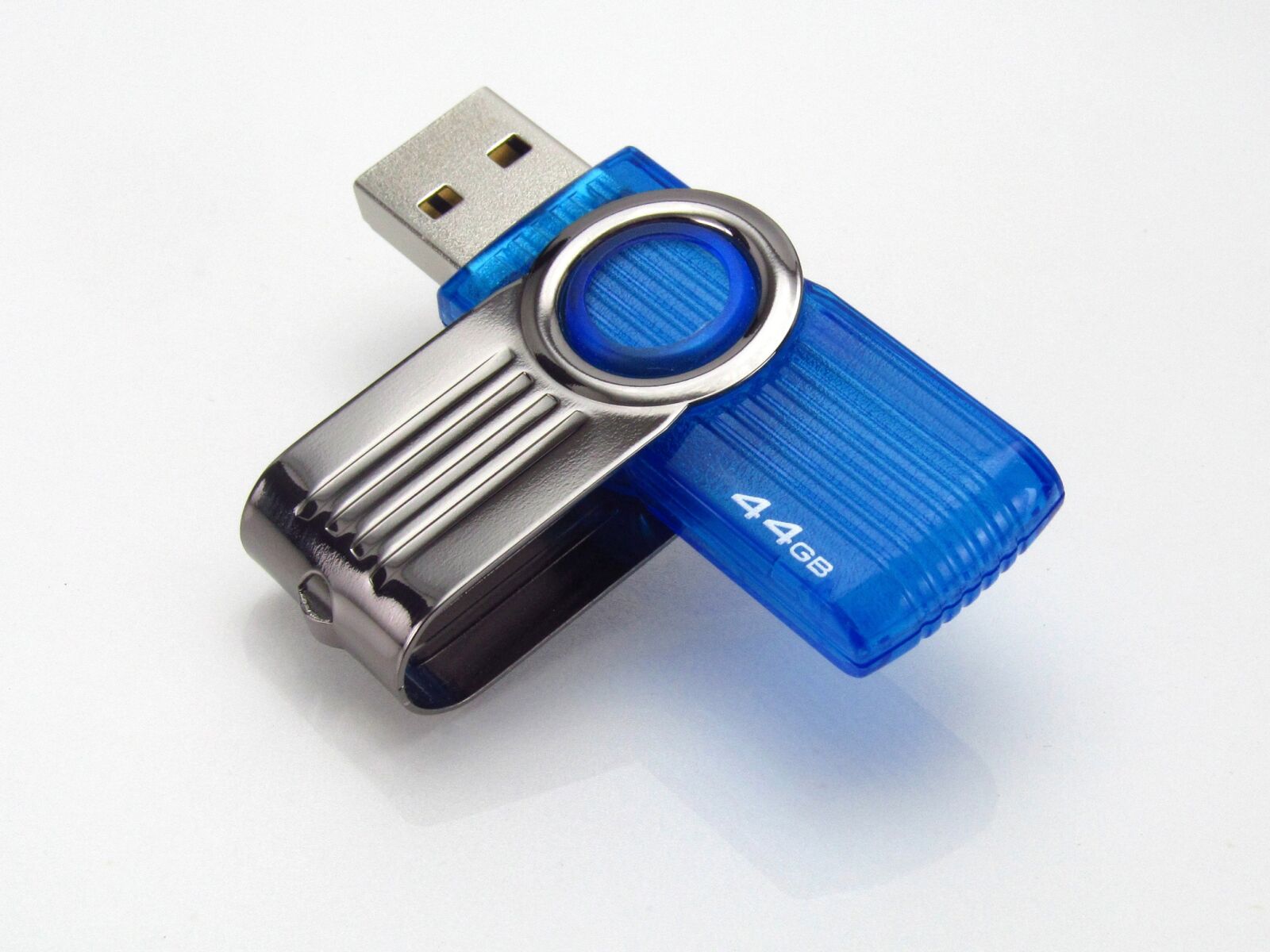 Canon PowerShot SX150 IS sample photo. Flashdisk, usb, drive photography