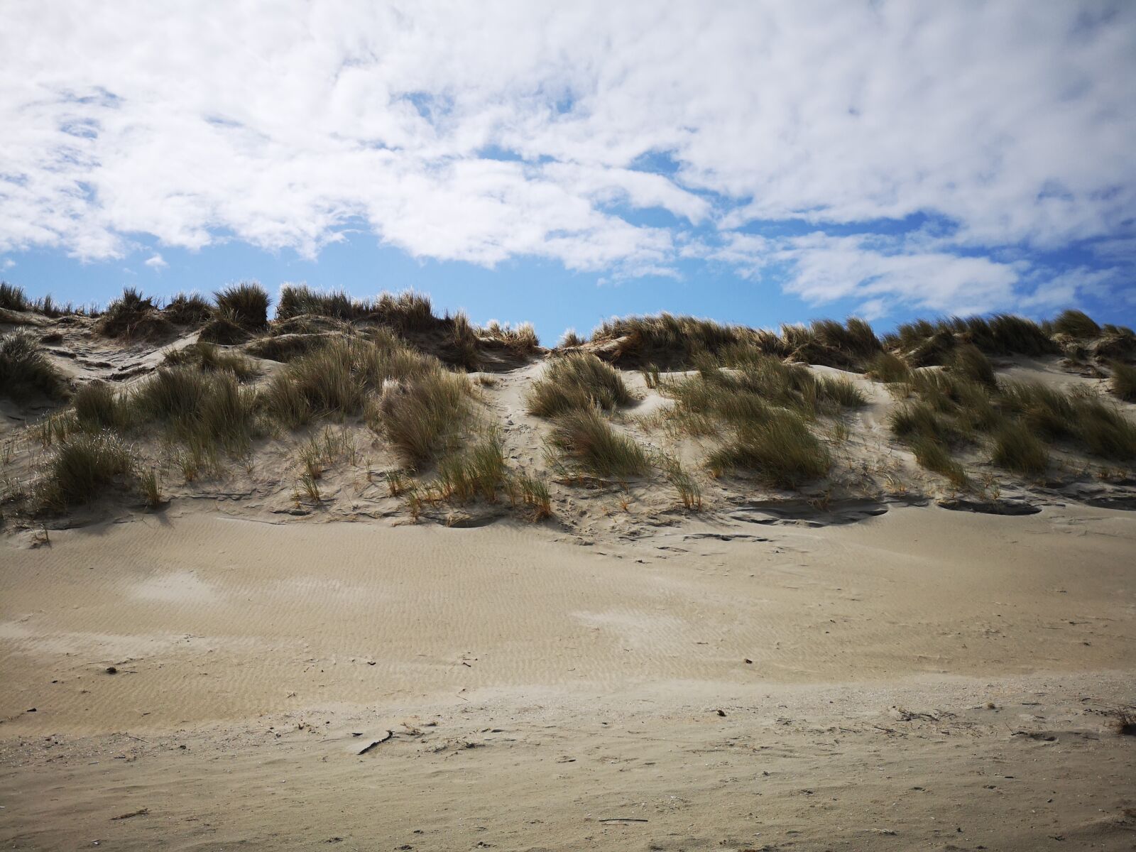 HUAWEI P20 sample photo. Ameland, dunes, sky photography