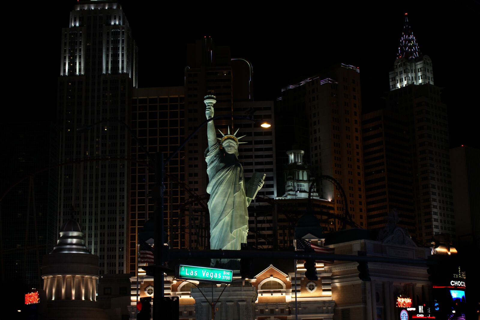 Canon EOS 700D (EOS Rebel T5i / EOS Kiss X7i) sample photo. Vegas, casino, nevada photography
