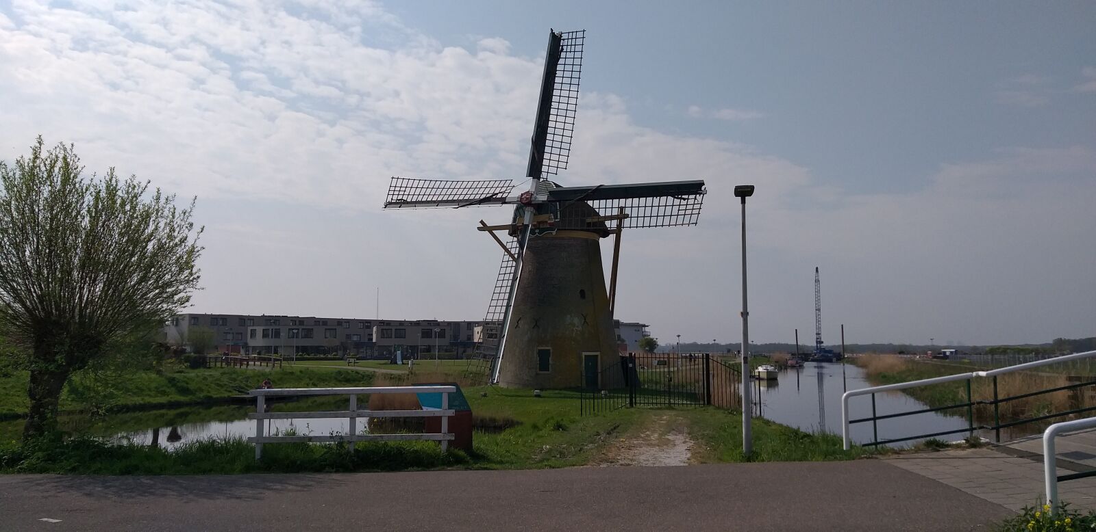 Samsung Galaxy A6+ sample photo. Mill, lead, netherlands photography