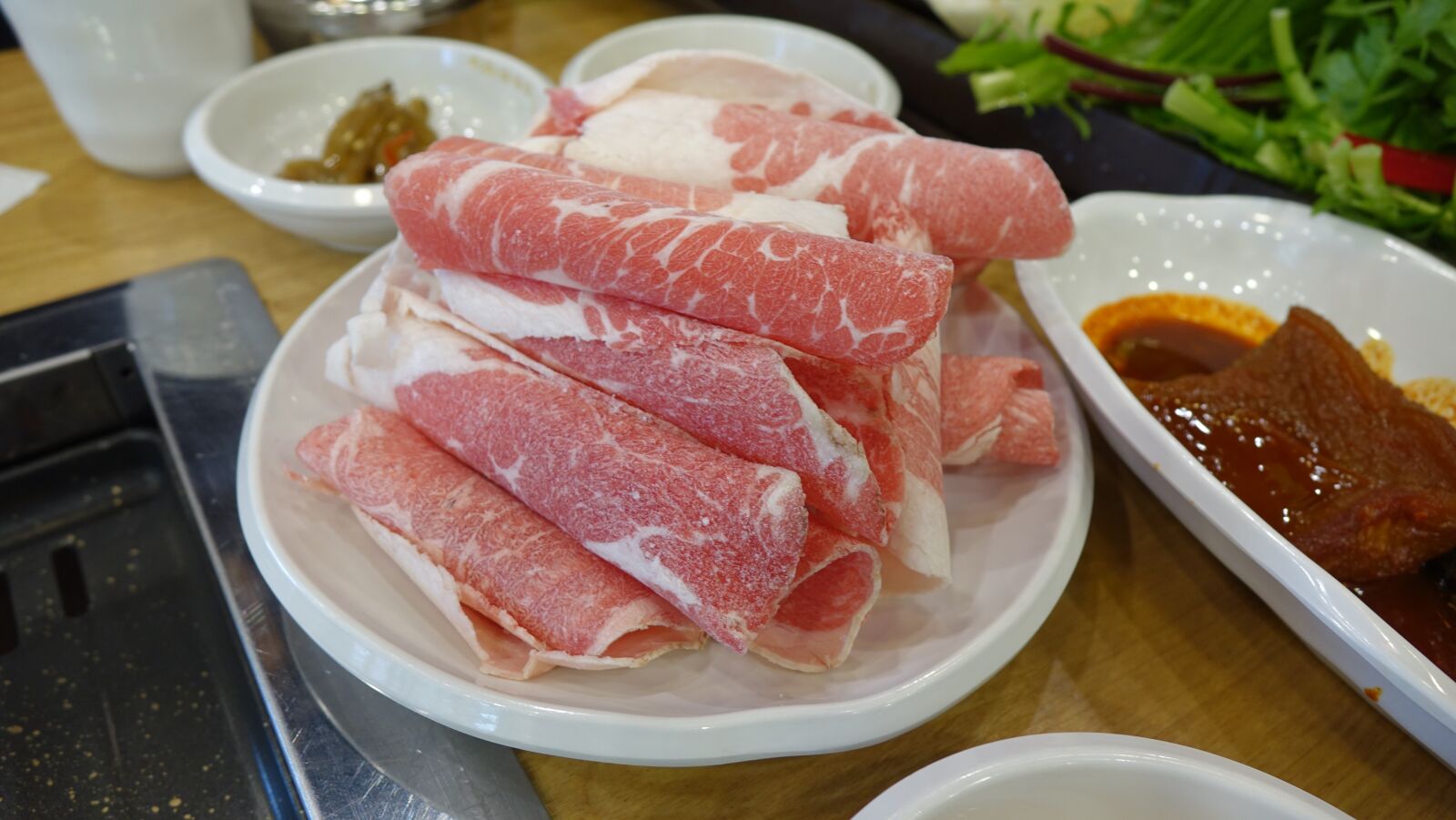 Sony Cyber-shot DSC-RX10 sample photo. Marbled, marbled pork belly photography