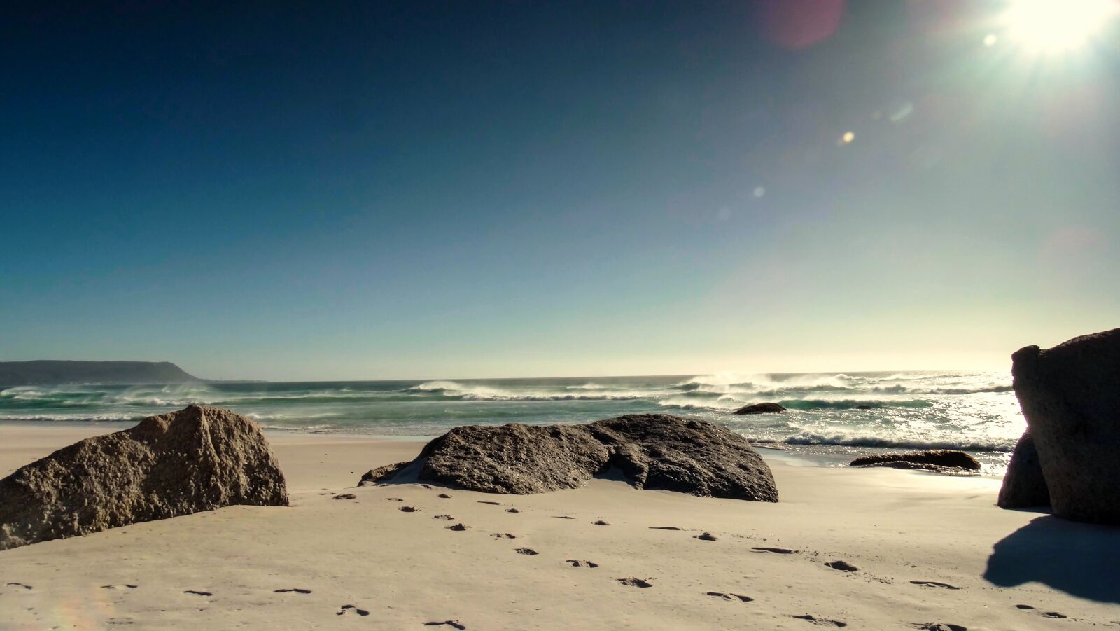 Sony Cyber-shot DSC-HX300 sample photo. Sand, beach, footprints photography