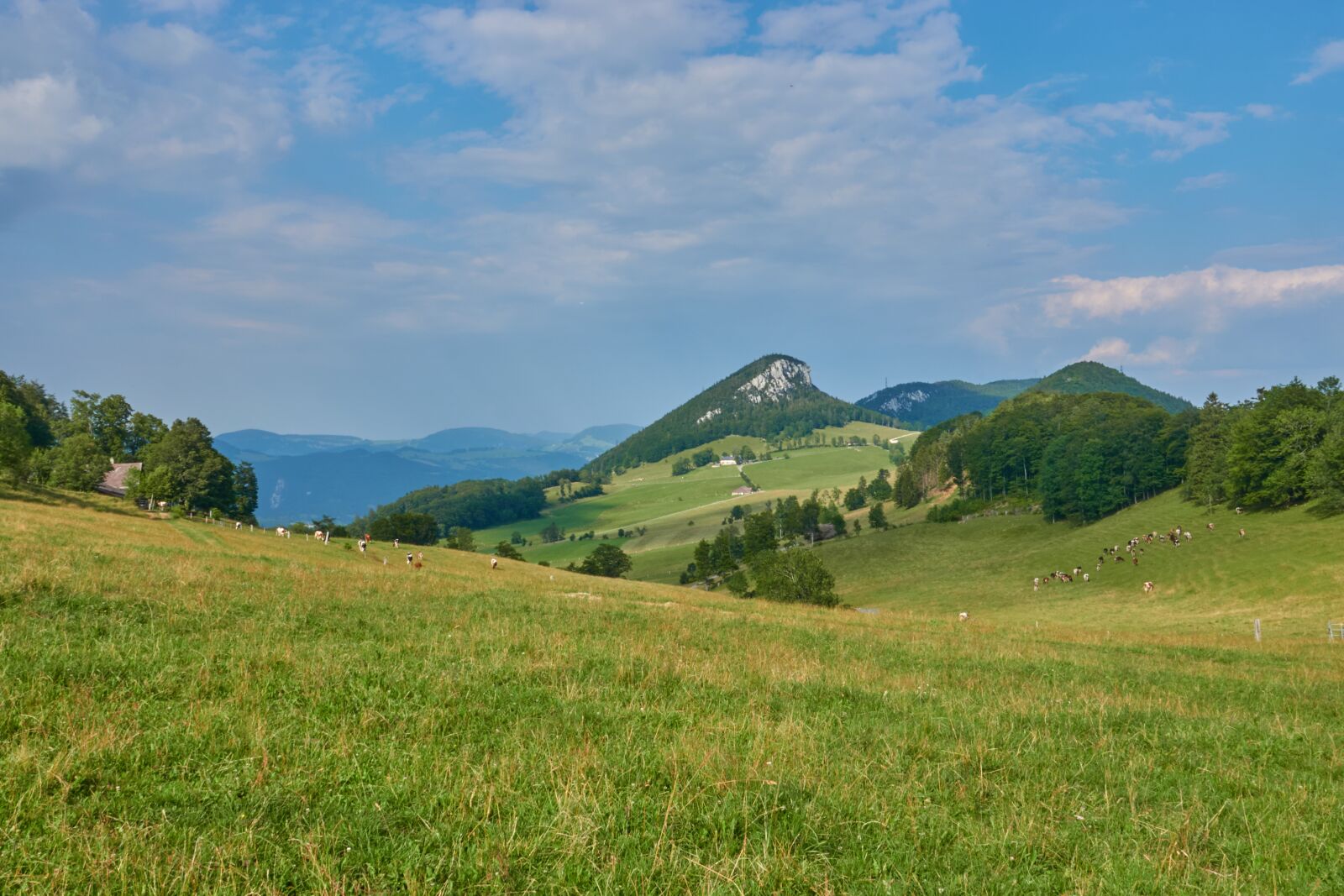 Sony Cyber-shot DSC-RX10 IV sample photo. Landscape, mountains, clouds photography