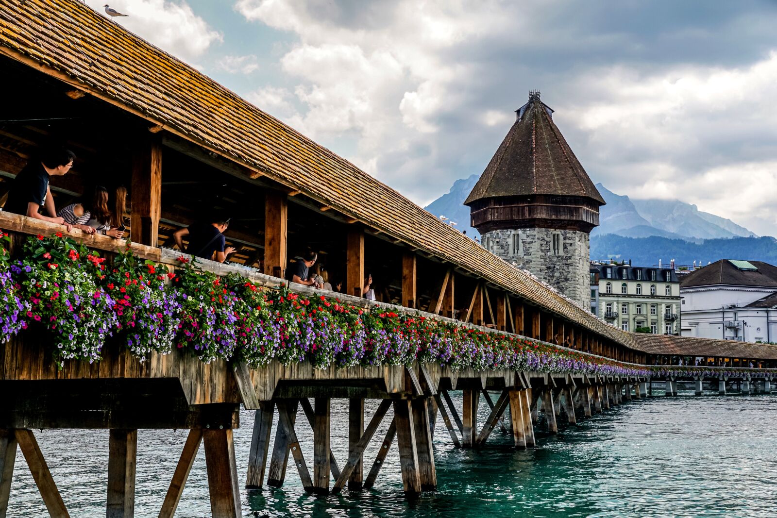 Sony DT 18-135mm F3.5-5.6 SAM sample photo. Lucerne, switzerland, chapel bridge photography