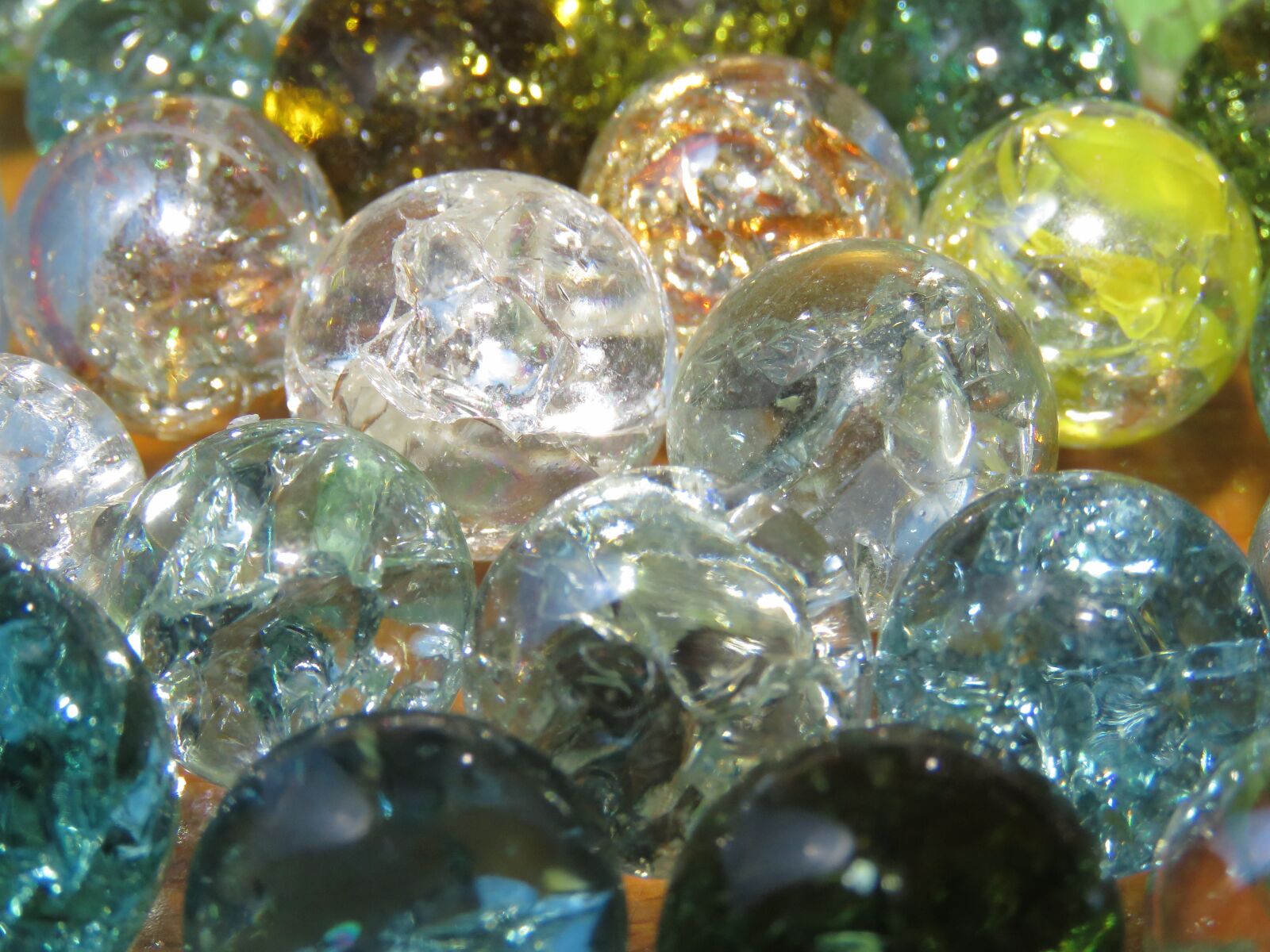 Canon PowerShot SX60 HS sample photo. Marbles, decorative, baked photography