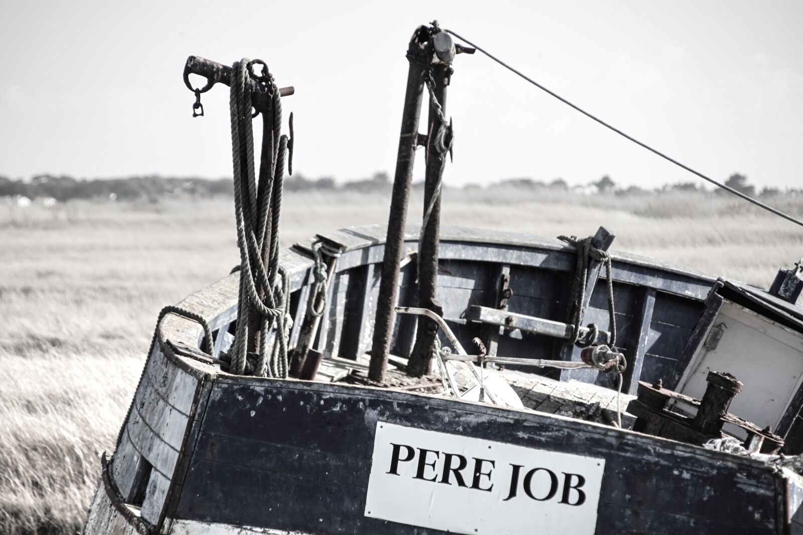 Canon TS-E 90mm F2.8 Tilt-Shift sample photo. Wreck, wreck boat, boat photography