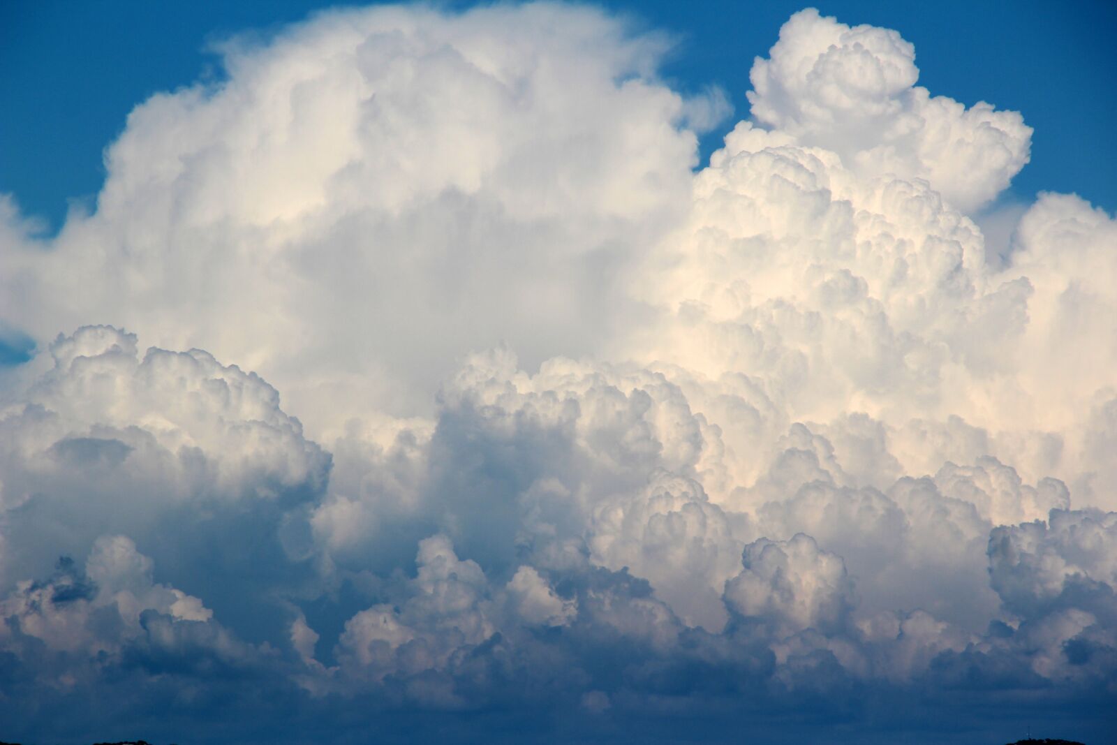 Canon EOS 600D (Rebel EOS T3i / EOS Kiss X5) sample photo. Clouds, cloud, sky photography
