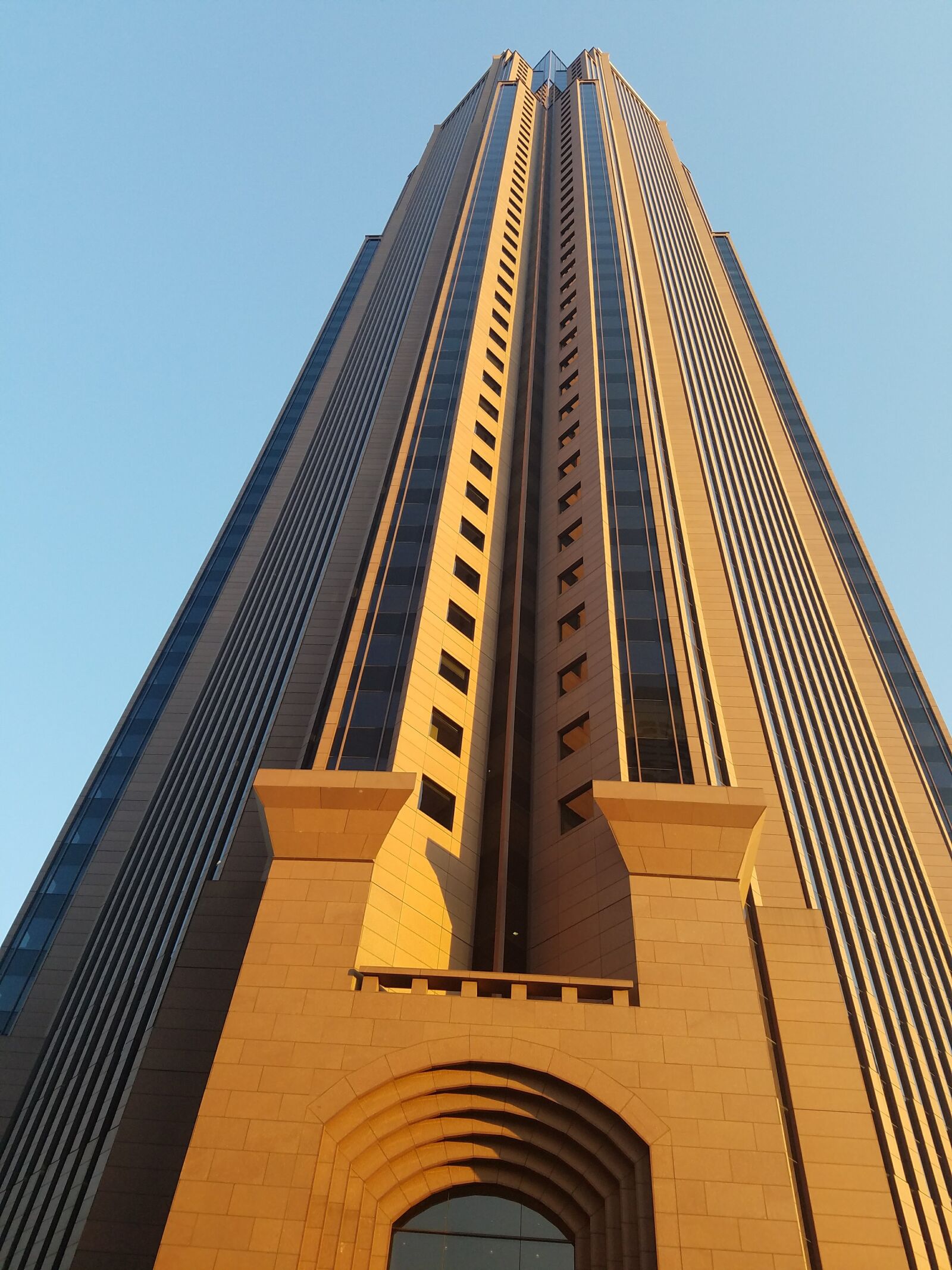 Samsung Galaxy S7 Edge sample photo. Architecture, skyscraper, cityscape photography