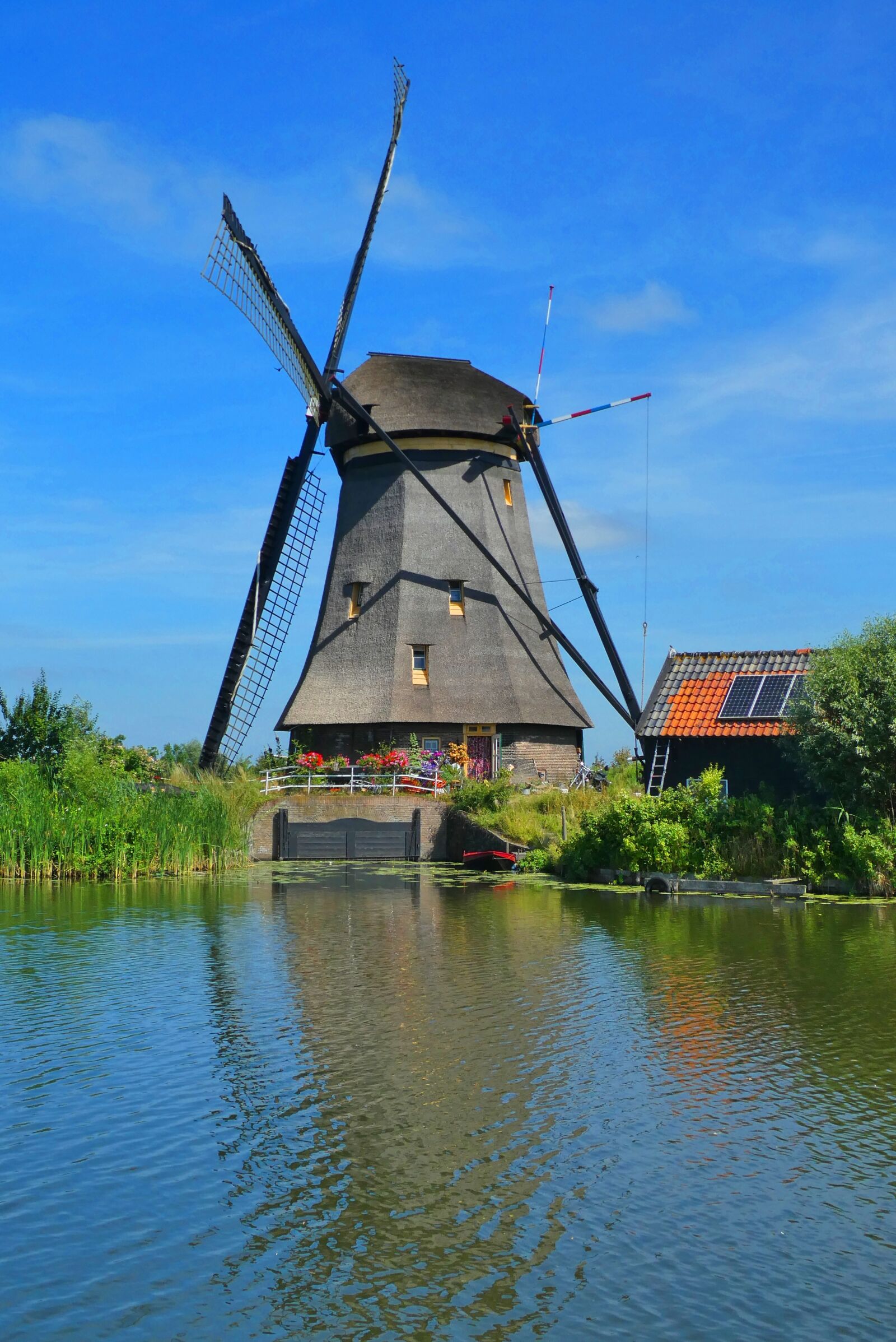 Panasonic Lumix DC-ZS70 (Lumix DC-TZ90) sample photo. Mill, kinderdijk, unesco heritage photography
