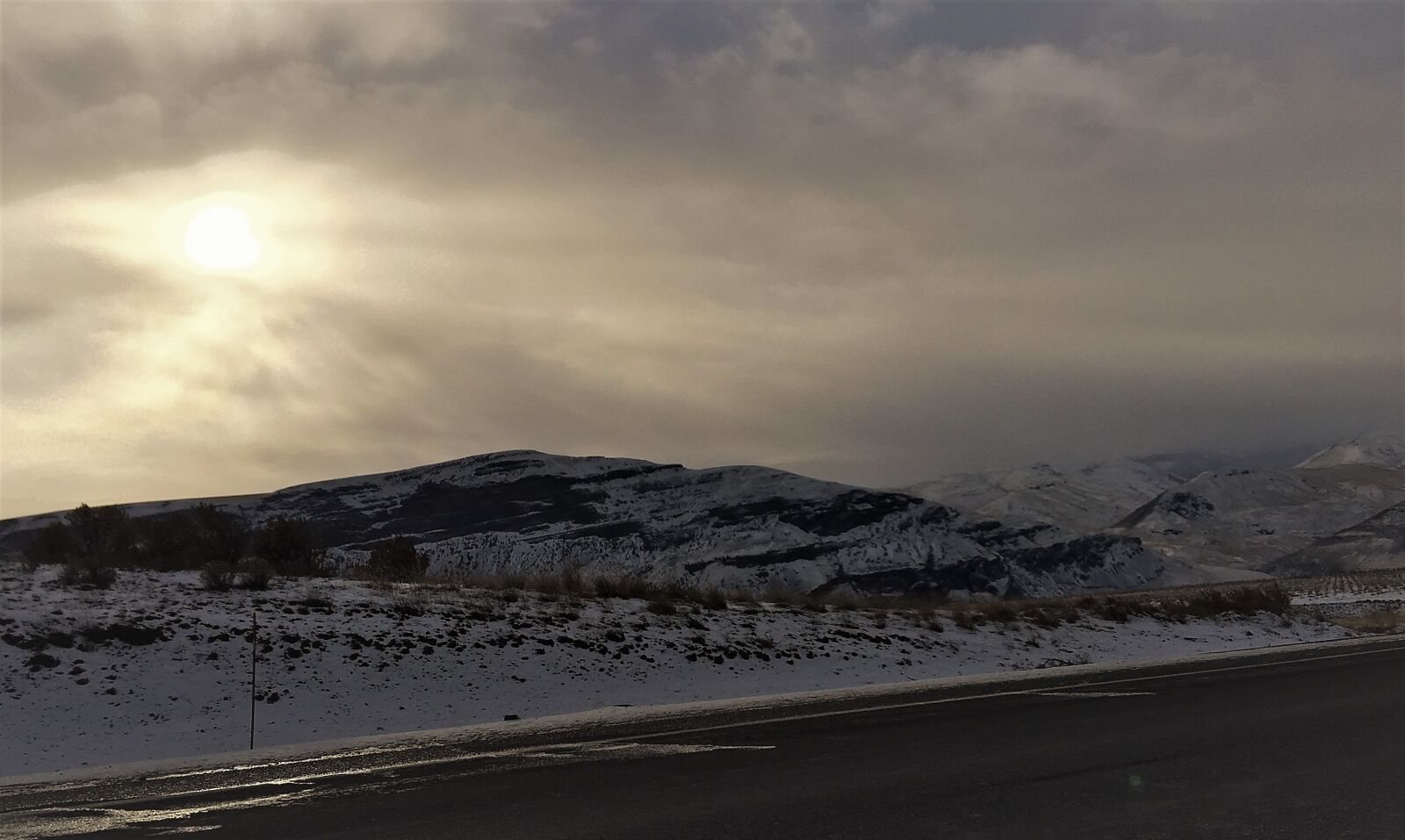 iPhone 6 back camera 4.15mm f/2.2 sample photo. Snow, winter, mountains photography