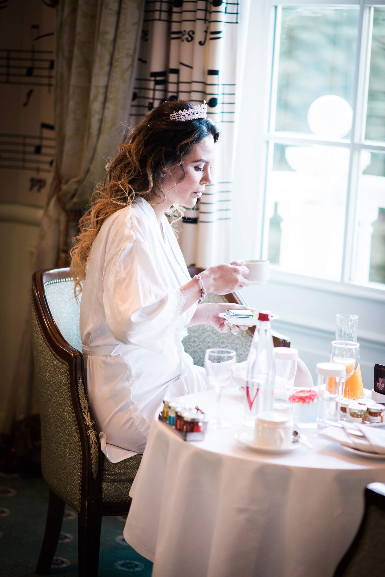 Nikon D610 sample photo. Bride, breakfast, castle photography