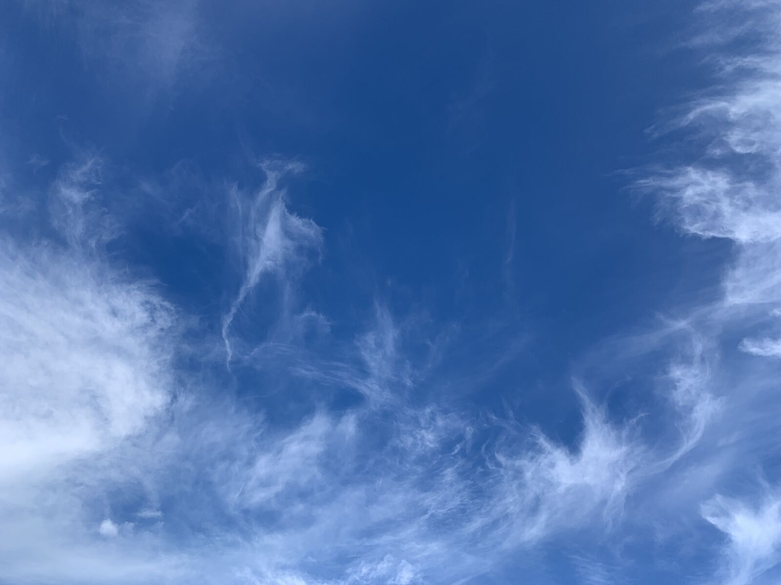 Apple iPhone XS sample photo. Clouds, blue, sky photography
