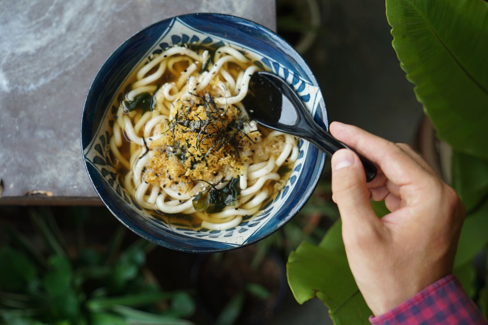 Sony a7S + Sony Vario Tessar T* FE 24-70mm F4 ZA OSS sample photo. Udon, noodles, soup photography