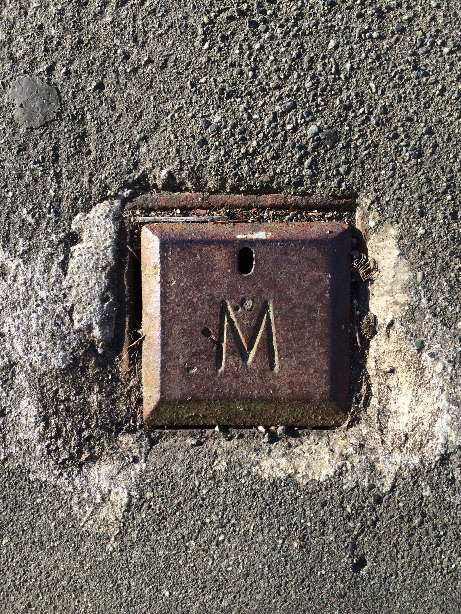 iPhone 5s back camera 4.15mm f/2.2 sample photo. Letter, concrete, alphabet photography