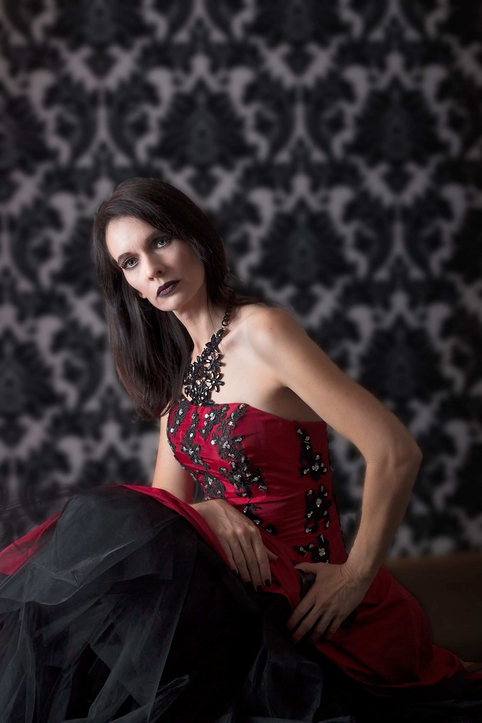 Canon EOS 70D + Canon EF 50mm F1.8 II sample photo. Gothic, make-up, woman photography