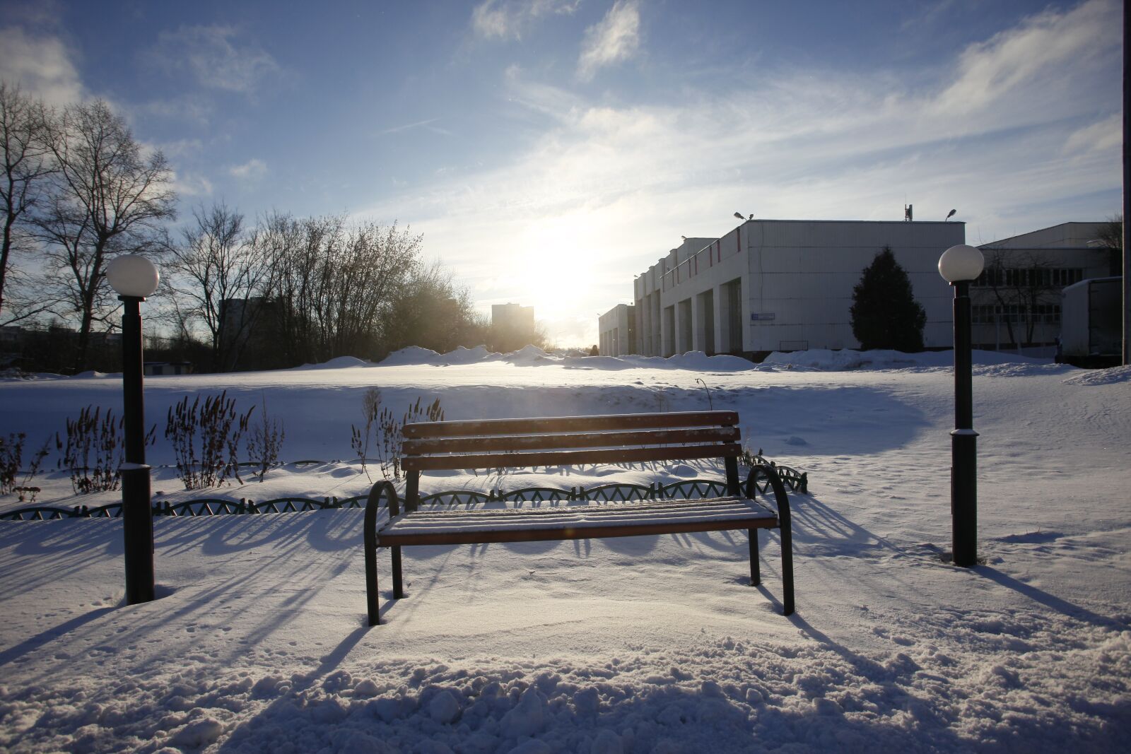 Canon EOS 5D Mark II sample photo. Snow, page, delete photography