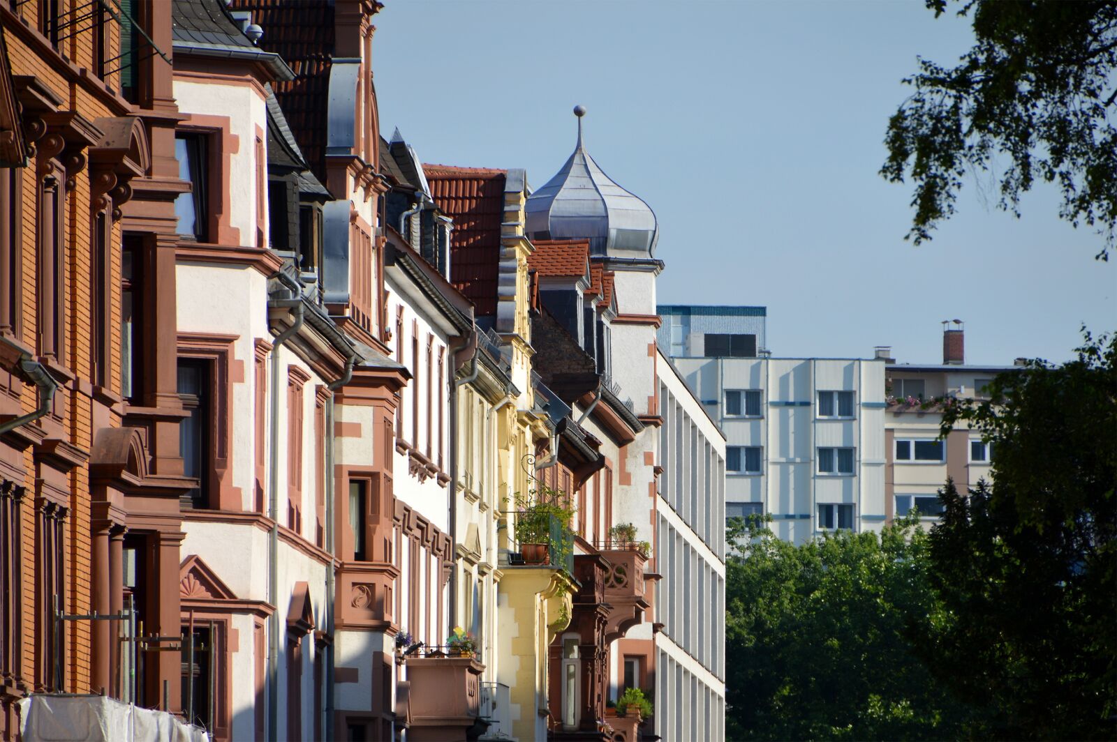 Nikon D3200 sample photo. Architecture, facade, weststadt photography