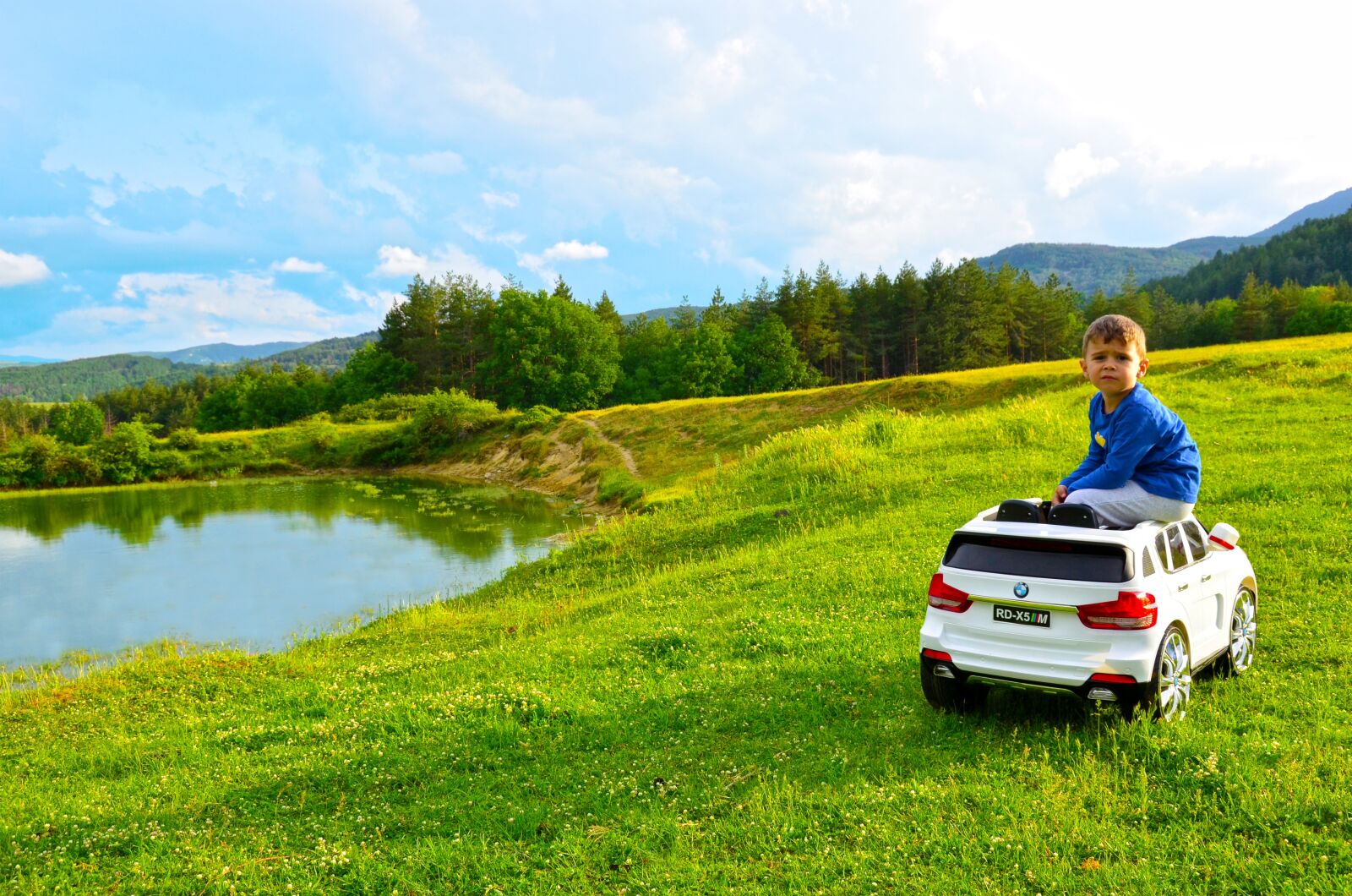 Nikon D5100 sample photo. Child, lake, boy photography