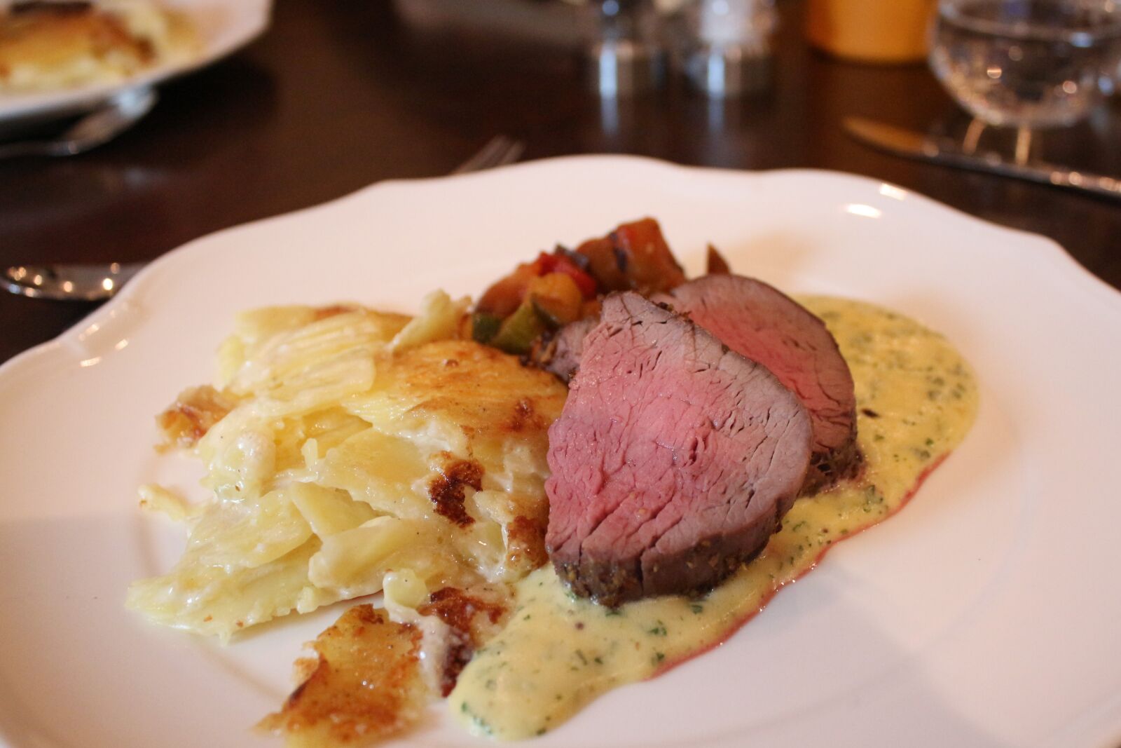 Canon EF-S 18-55mm F3.5-5.6 IS sample photo. Christmas food, delicious, gourmet photography