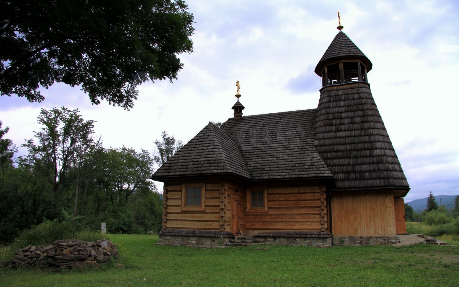 Canon EOS 50D sample photo. Monument, bieszczady, wooden architecture photography