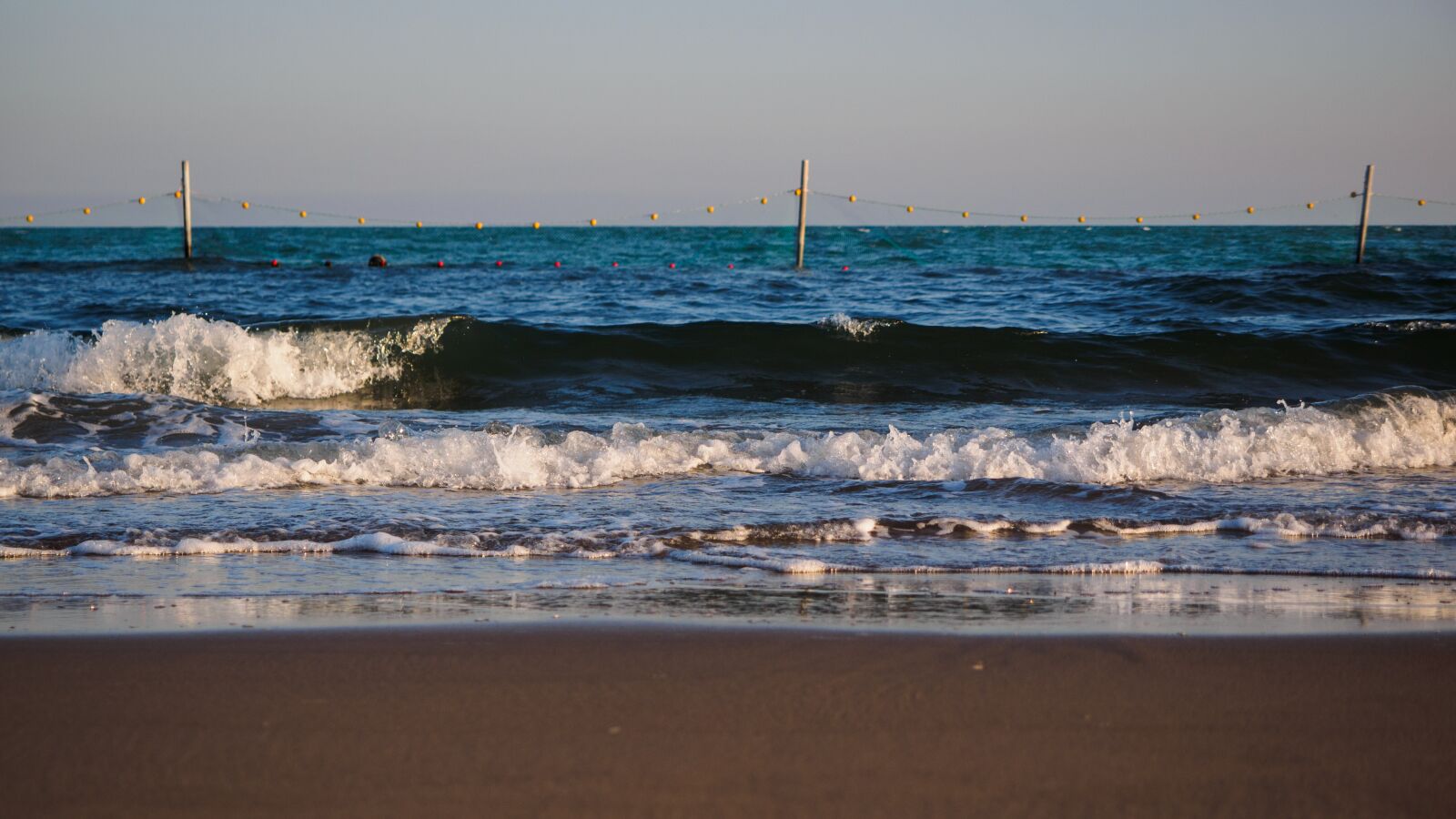 Olympus OM-D E-M1 + Olympus M.Zuiko Digital ED 12-40mm F2.8 Pro sample photo. The sea, beach, the photography