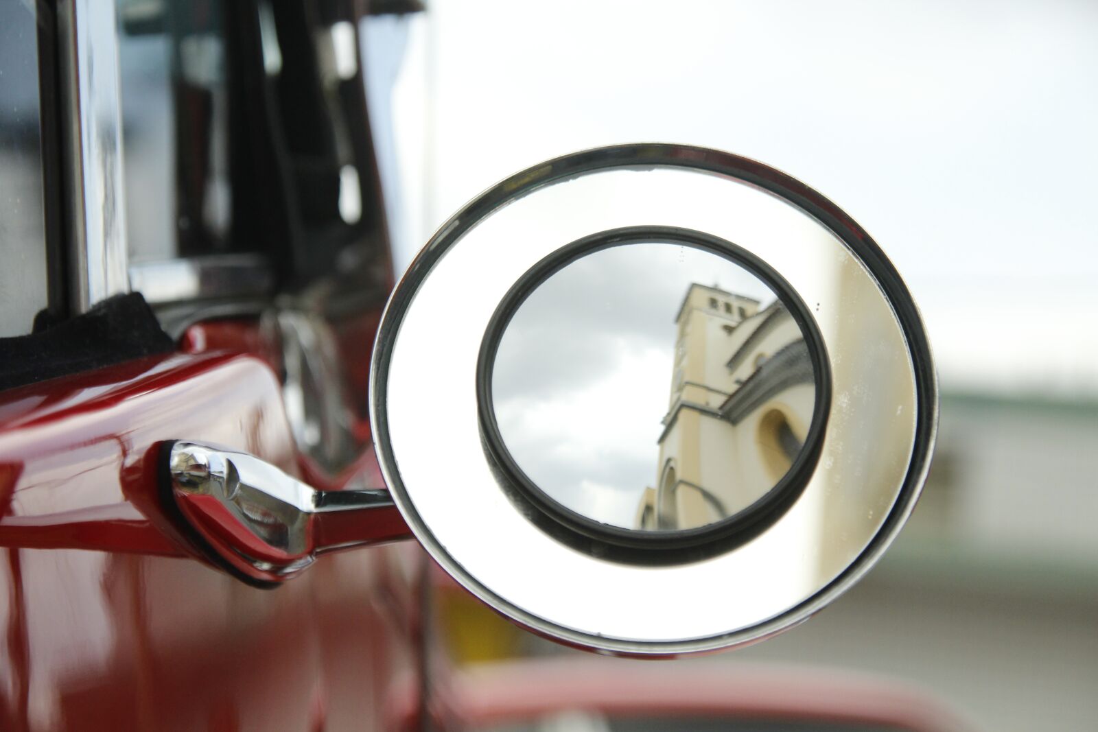 Canon EOS 1200D (EOS Rebel T5 / EOS Kiss X70 / EOS Hi) sample photo. Car, mirror, side mirror photography