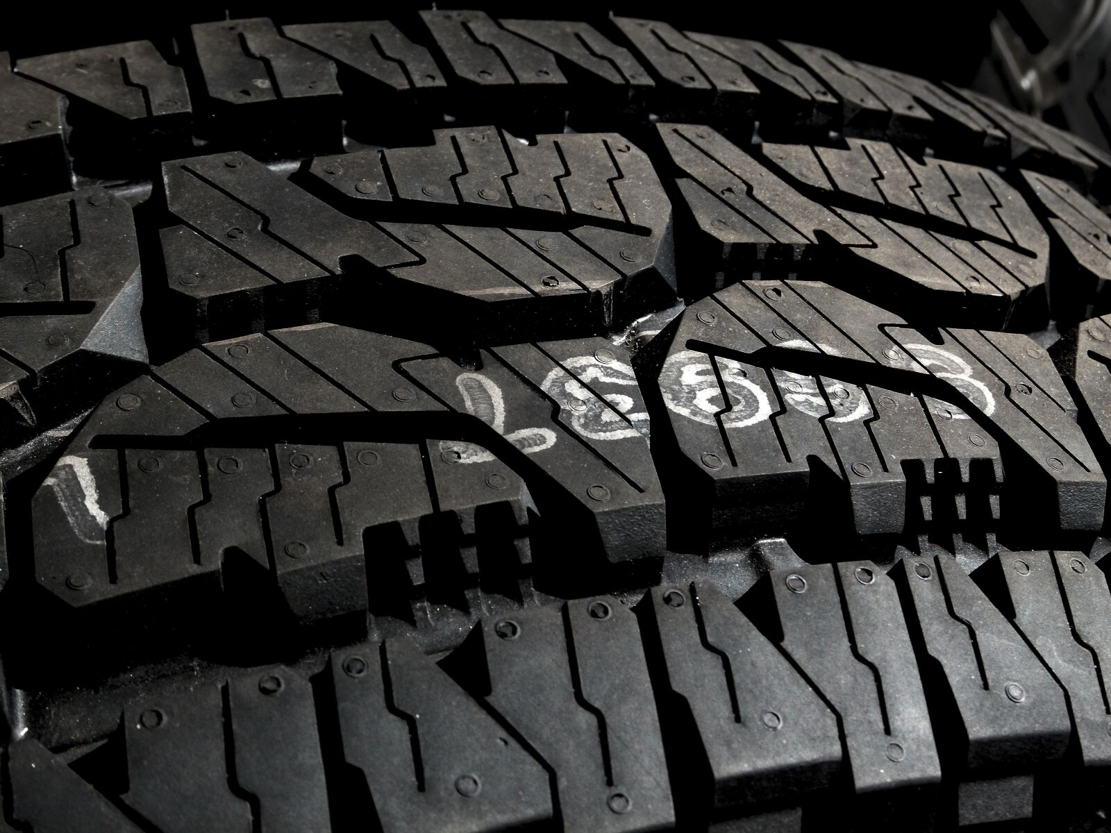 Panasonic Lumix DMC-FZ100 sample photo. Tire, tread, rubber photography