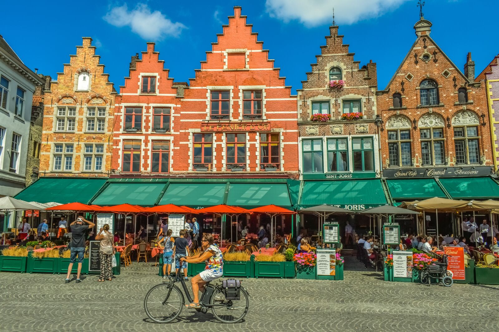 Nikon D3300 sample photo. Brugge, markt, square photography