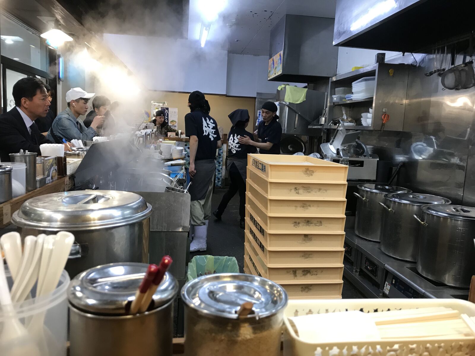 iPhone 7 back camera 3.99mm f/1.8 sample photo. Food, restaurant, ramen photography