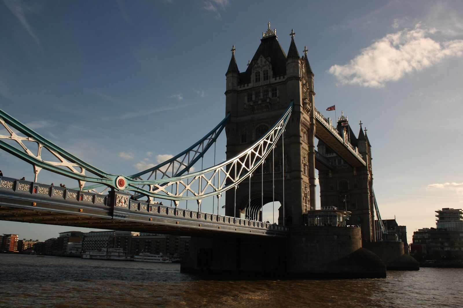 Canon EOS 400D (EOS Digital Rebel XTi / EOS Kiss Digital X) sample photo. London, tower bridge, the photography