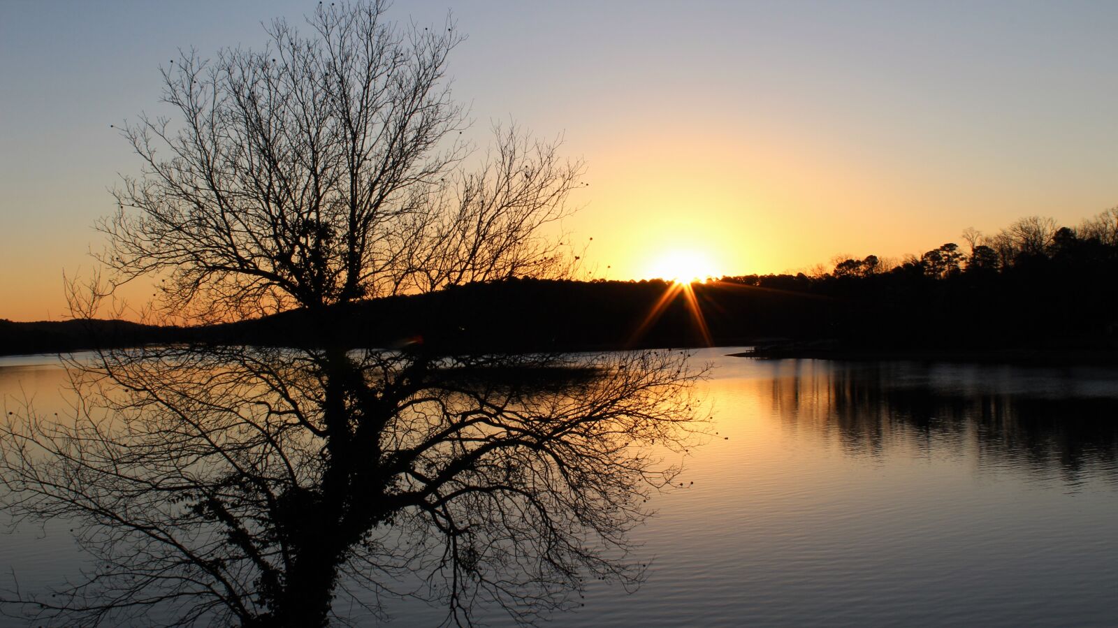 Canon EOS 1200D (EOS Rebel T5 / EOS Kiss X70 / EOS Hi) sample photo. Nature, sunset, lake photography