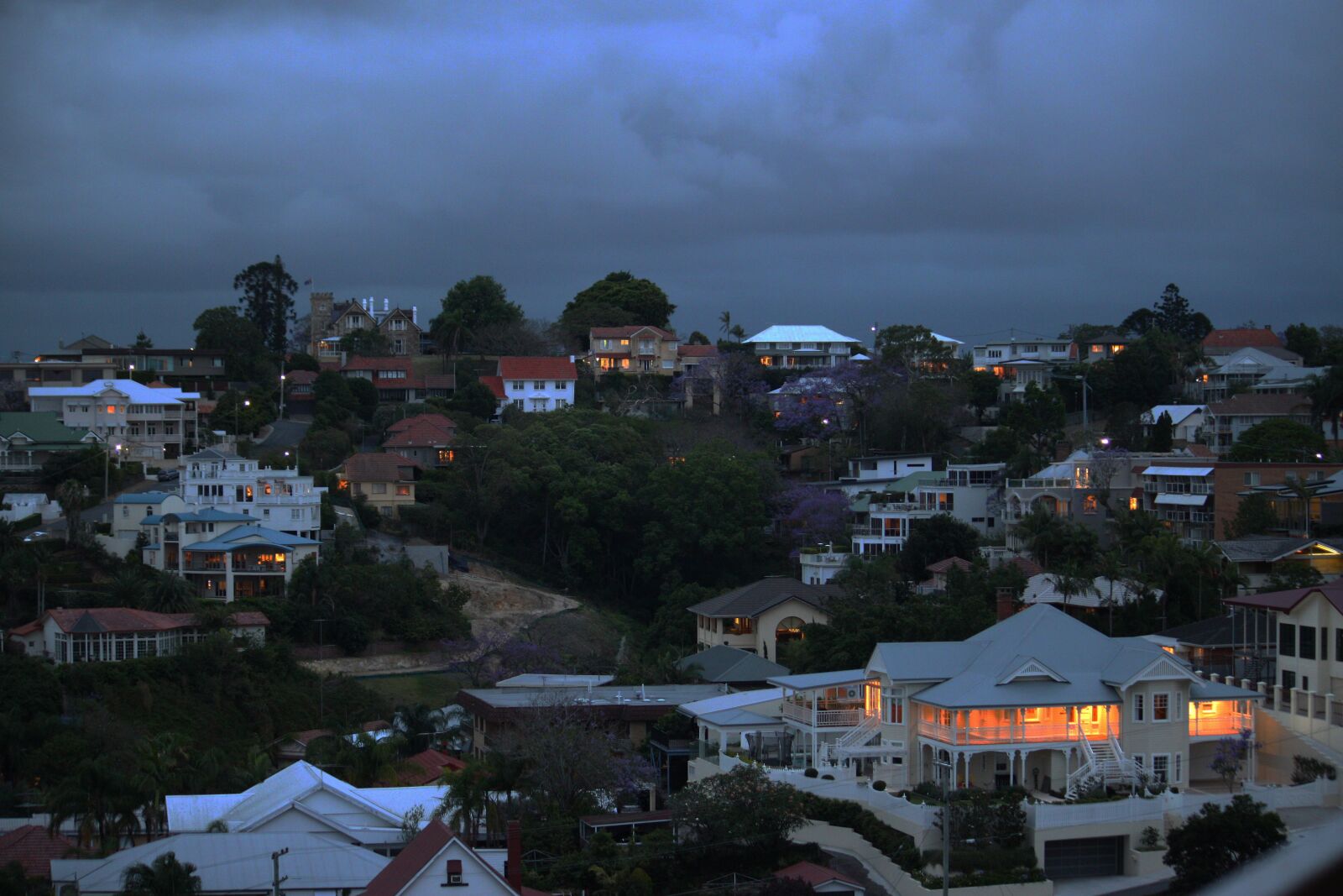 Canon EOS 500D (EOS Rebel T1i / EOS Kiss X3) sample photo. Brisbane, hamilton, houses photography