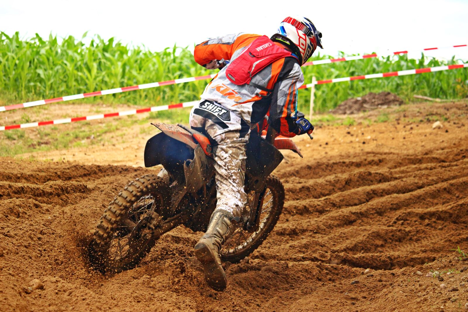 Canon EOS 100D (EOS Rebel SL1 / EOS Kiss X7) sample photo. Motorcycle, motocross, enduro photography