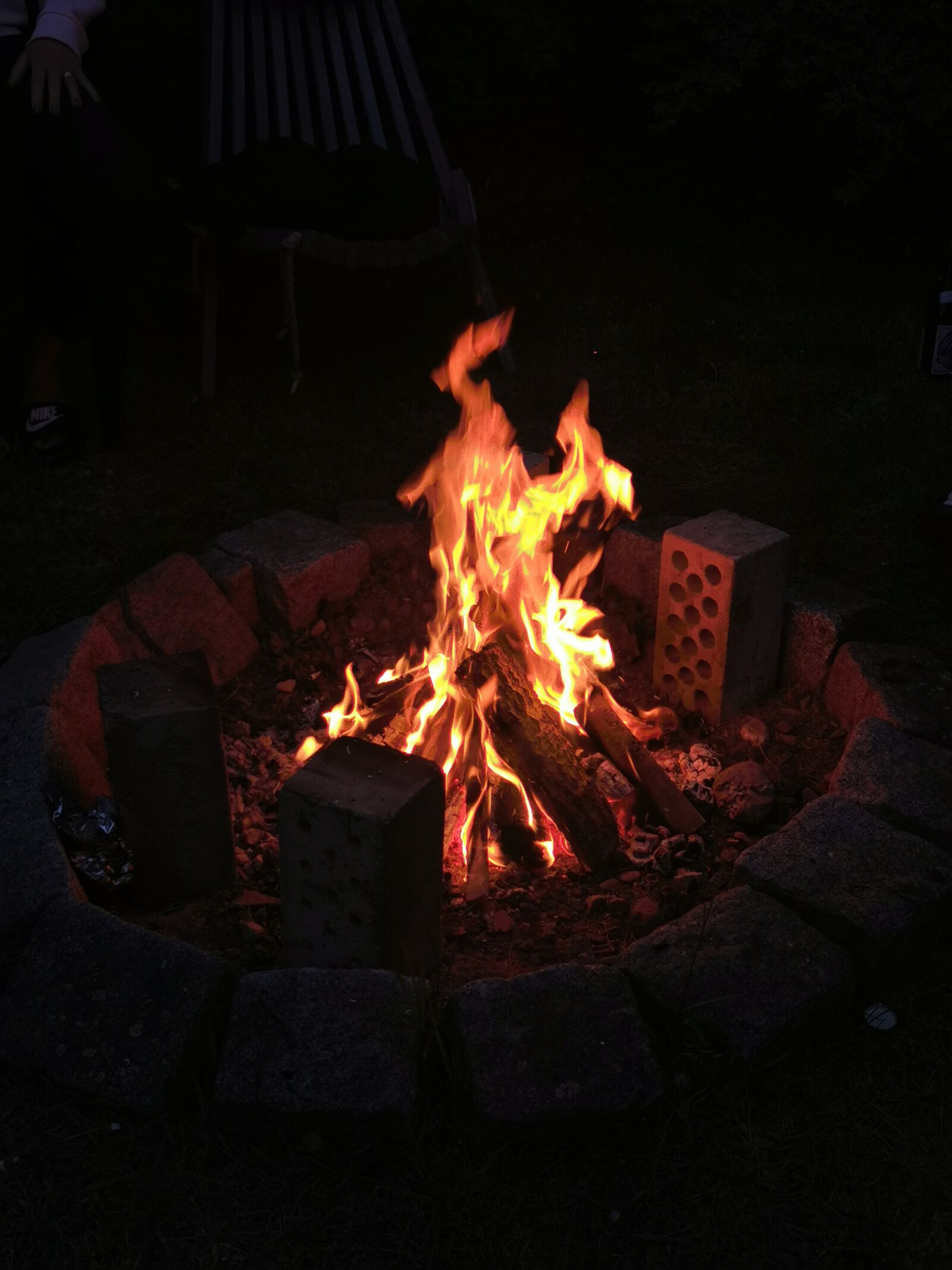 HUAWEI P30 Pro sample photo. Campfire, fire, burn photography
