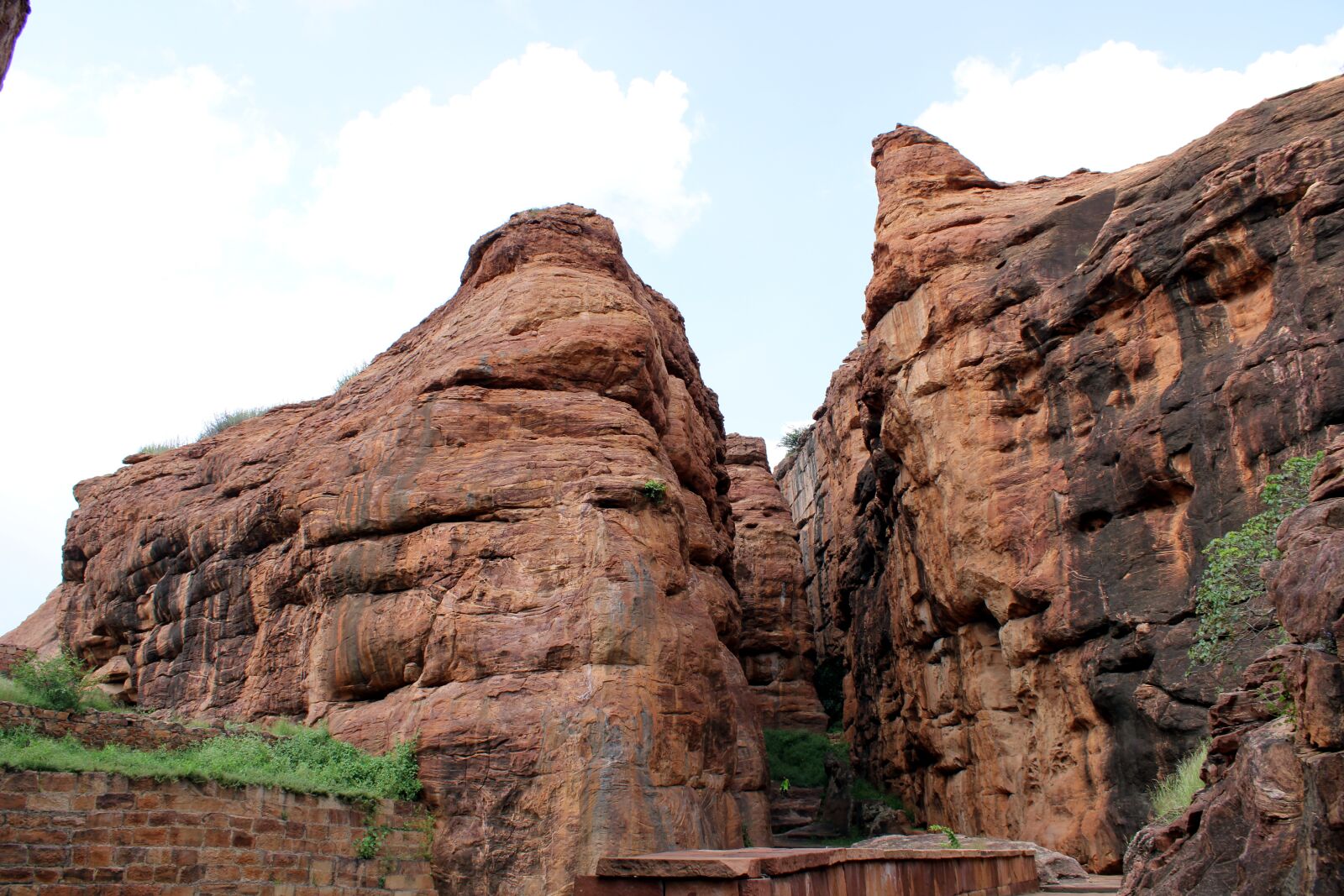 Canon EOS 2000D (EOS Rebel T7 / EOS Kiss X90 / EOS 1500D) sample photo. Badami rock hill, badami photography