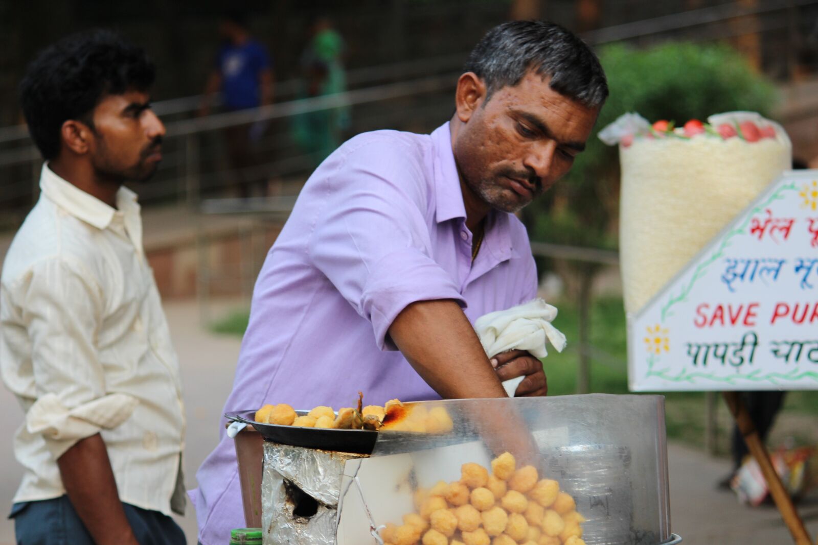Canon EOS 700D (EOS Rebel T5i / EOS Kiss X7i) sample photo. Local seller, indian, small photography