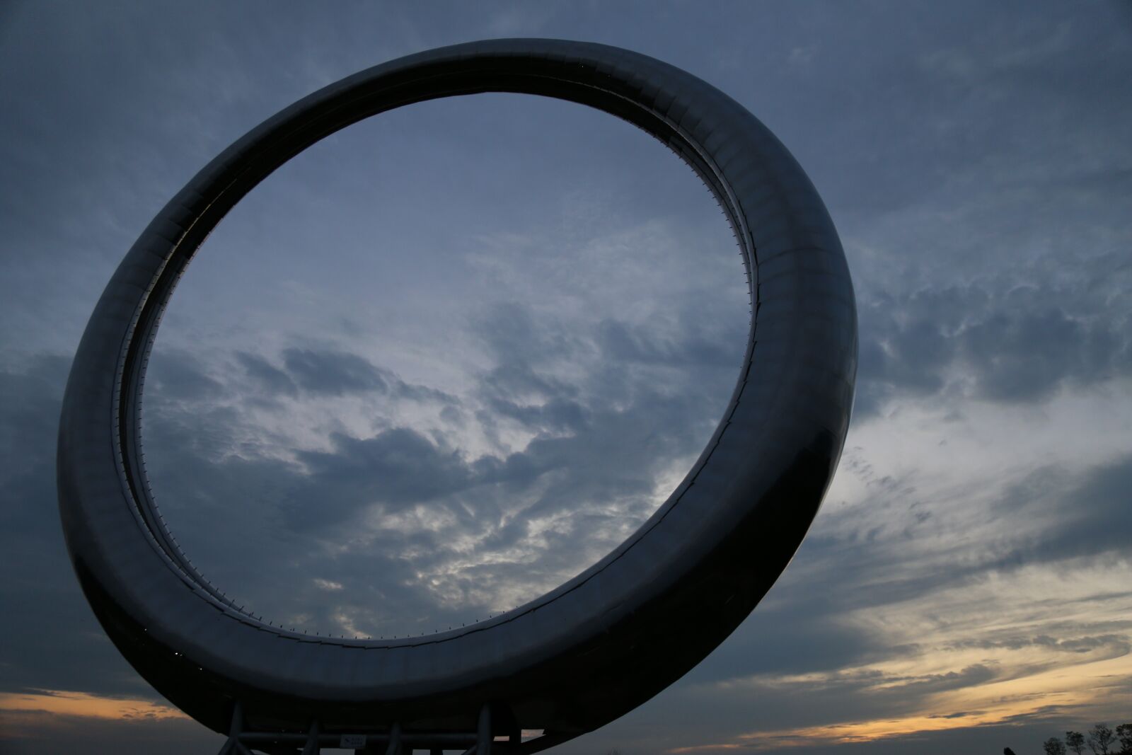 Canon EOS 6D + Canon EF 24-105mm F4L IS USM sample photo. At dusk, sculpture, sky photography