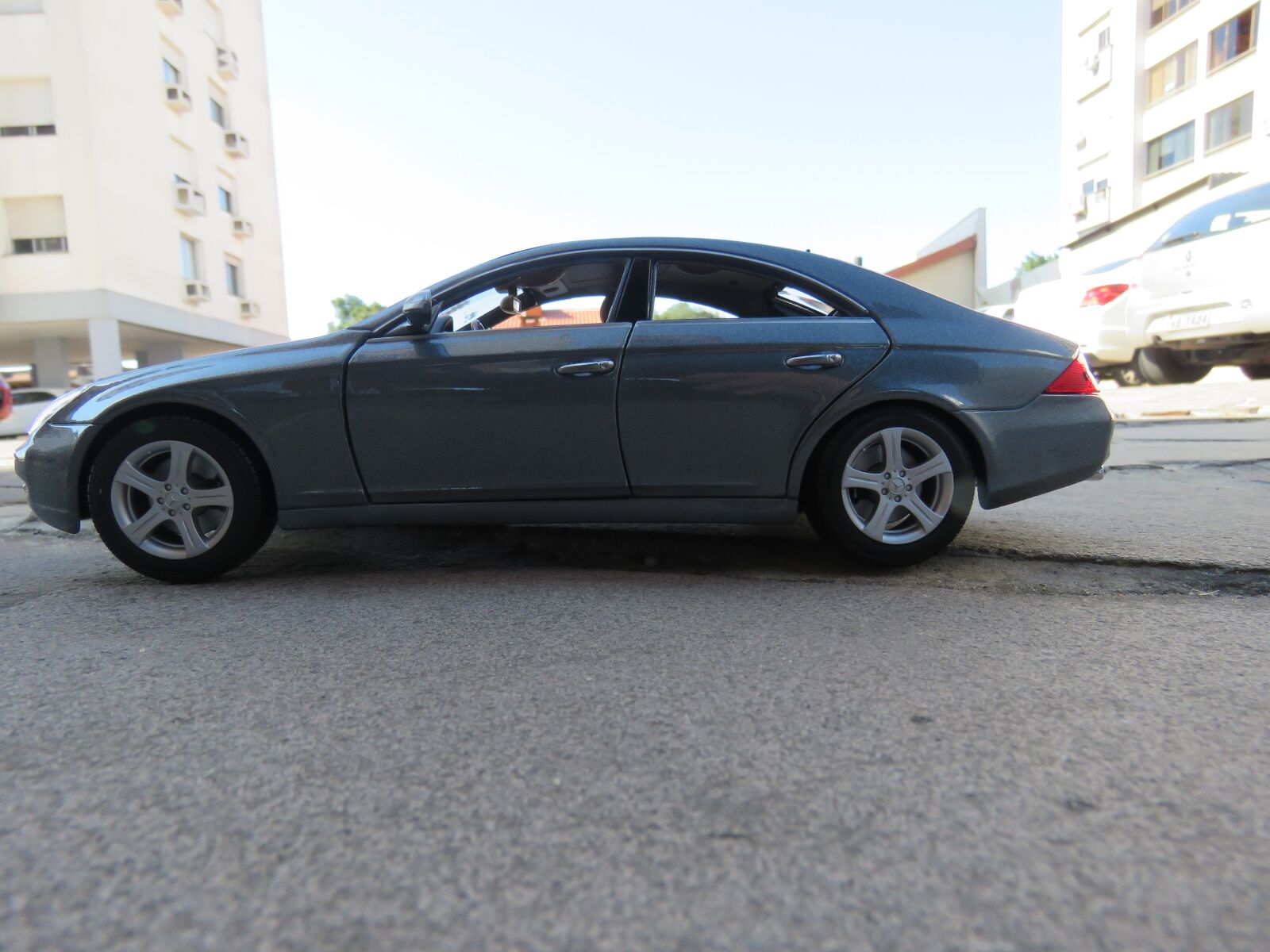 Canon PowerShot SX60 HS sample photo. Miniature, car, mercedes photography